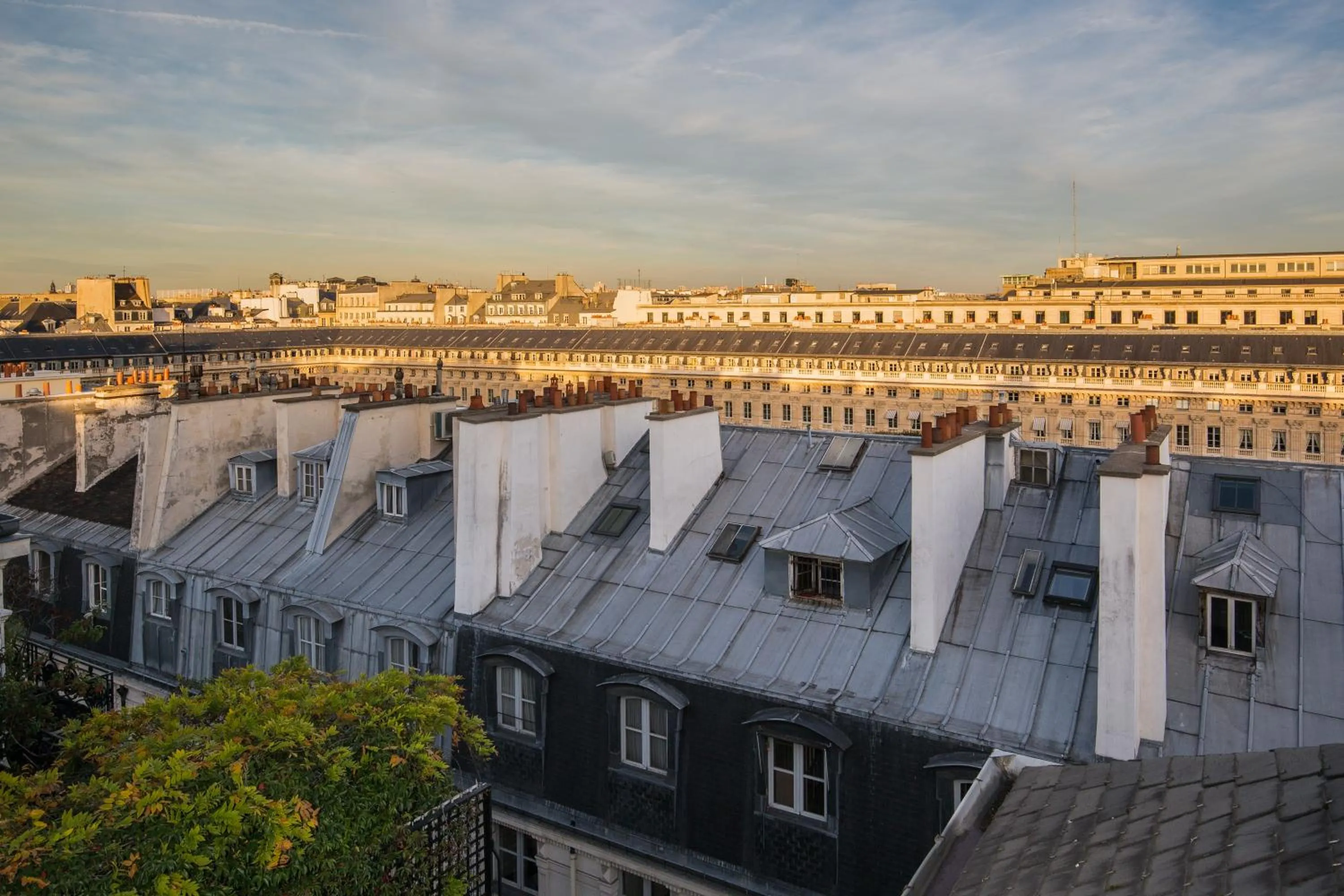 City view in Hôtel Louvre Piemont