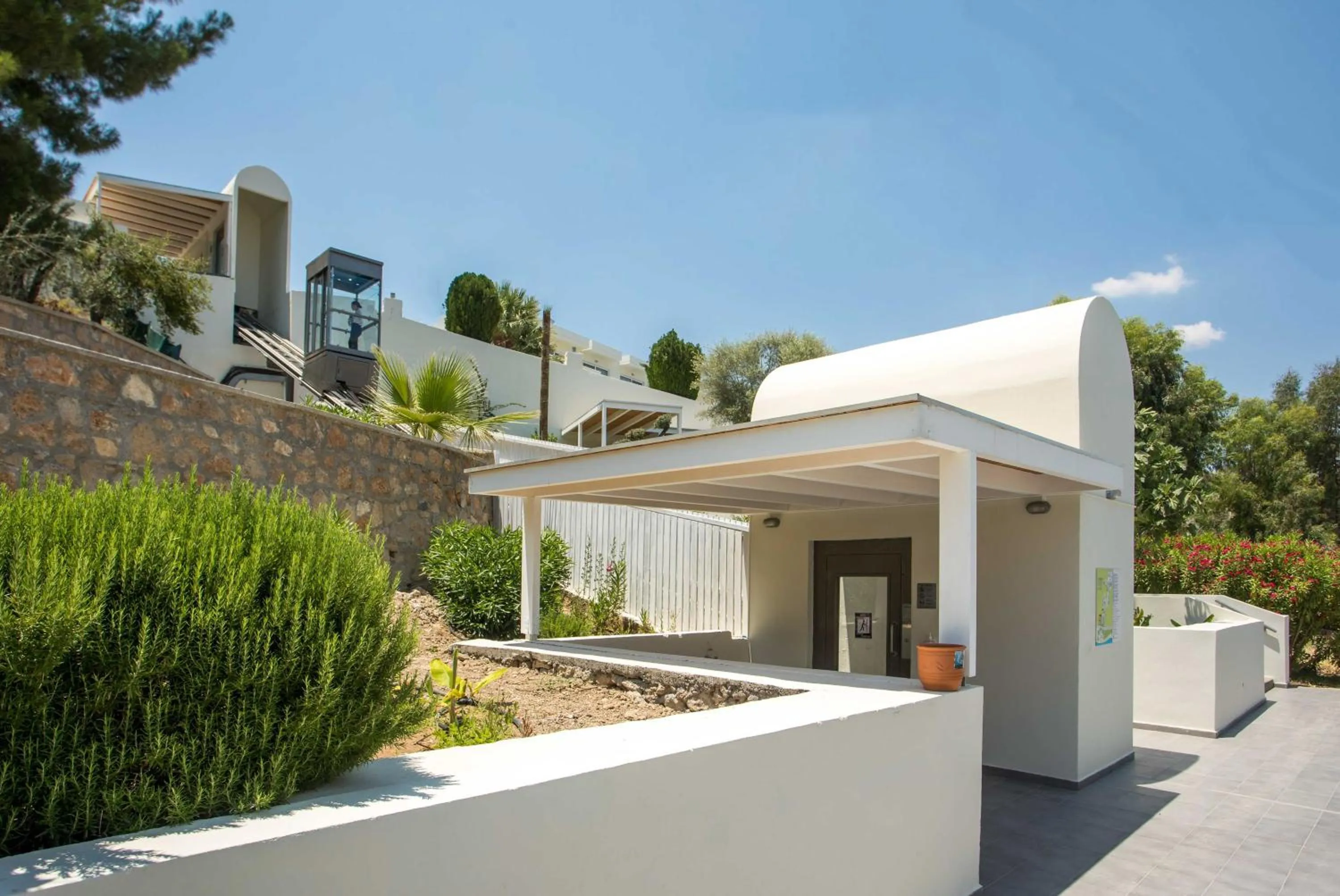 acessibility in Lindos White Hotel & Suites