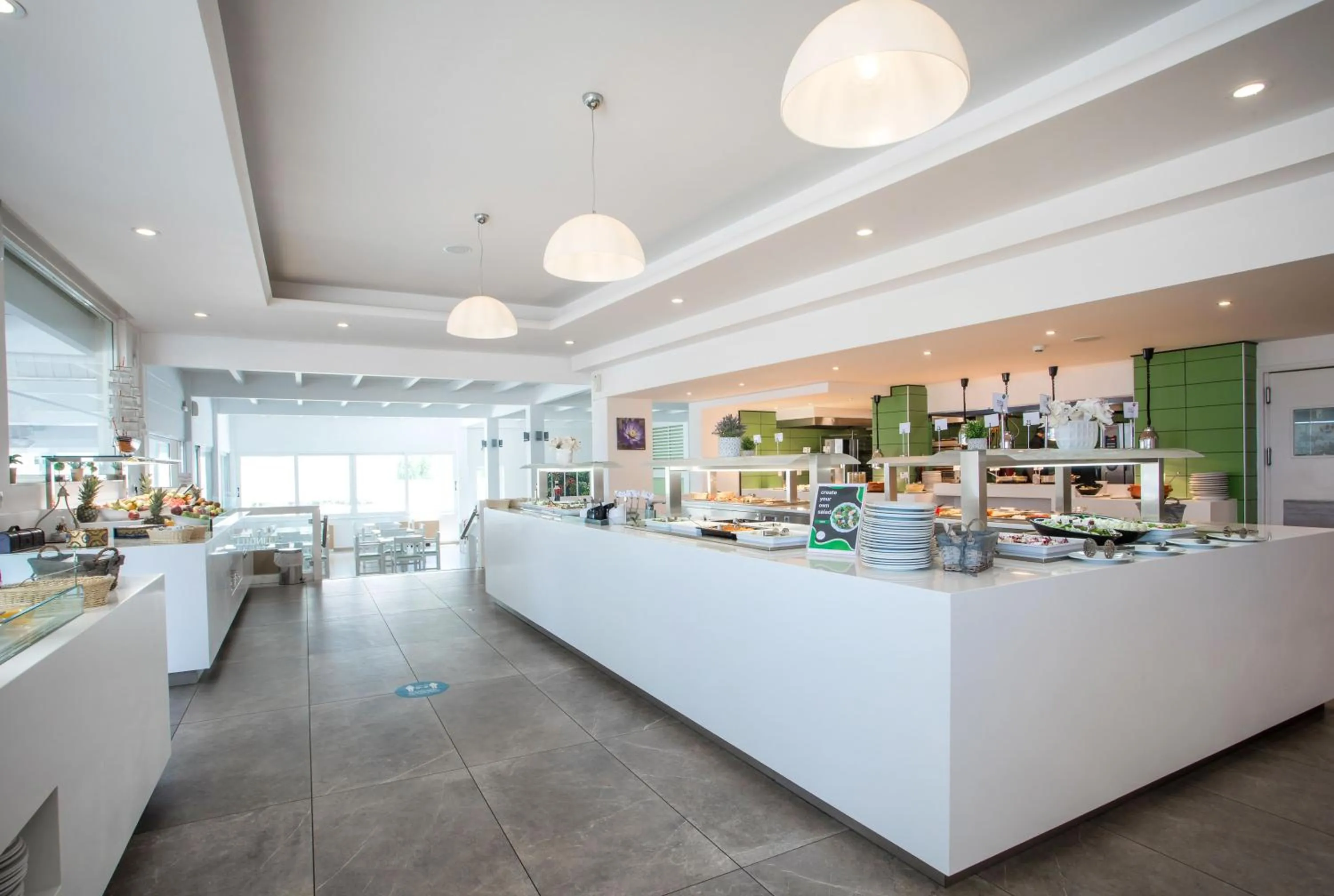 Restaurant/places to eat in Lindos White Hotel & Suites