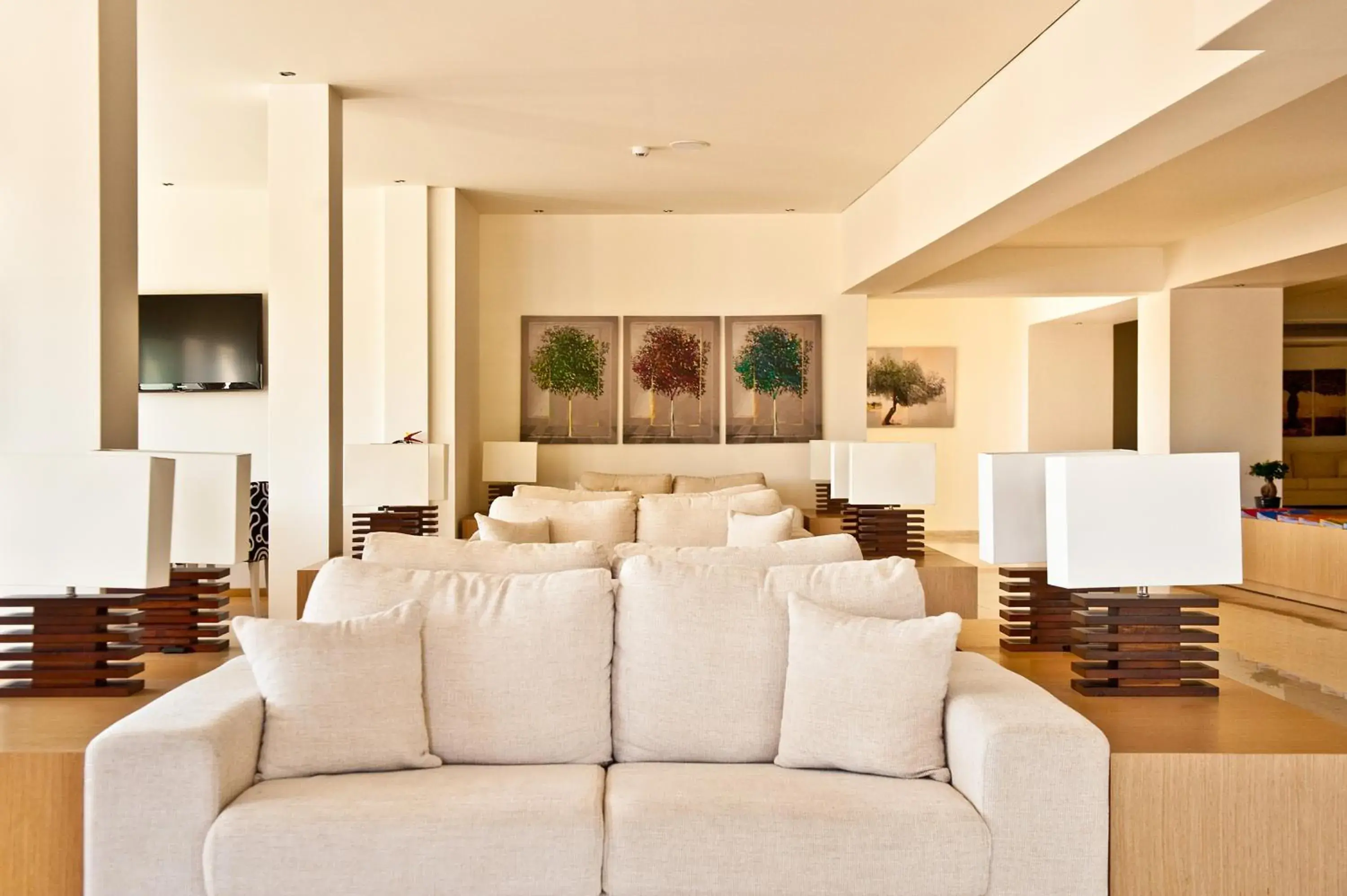 Lounge or bar in Lindos White Hotel & Suites Lounge or bar in Lindos White Hotel & Suites