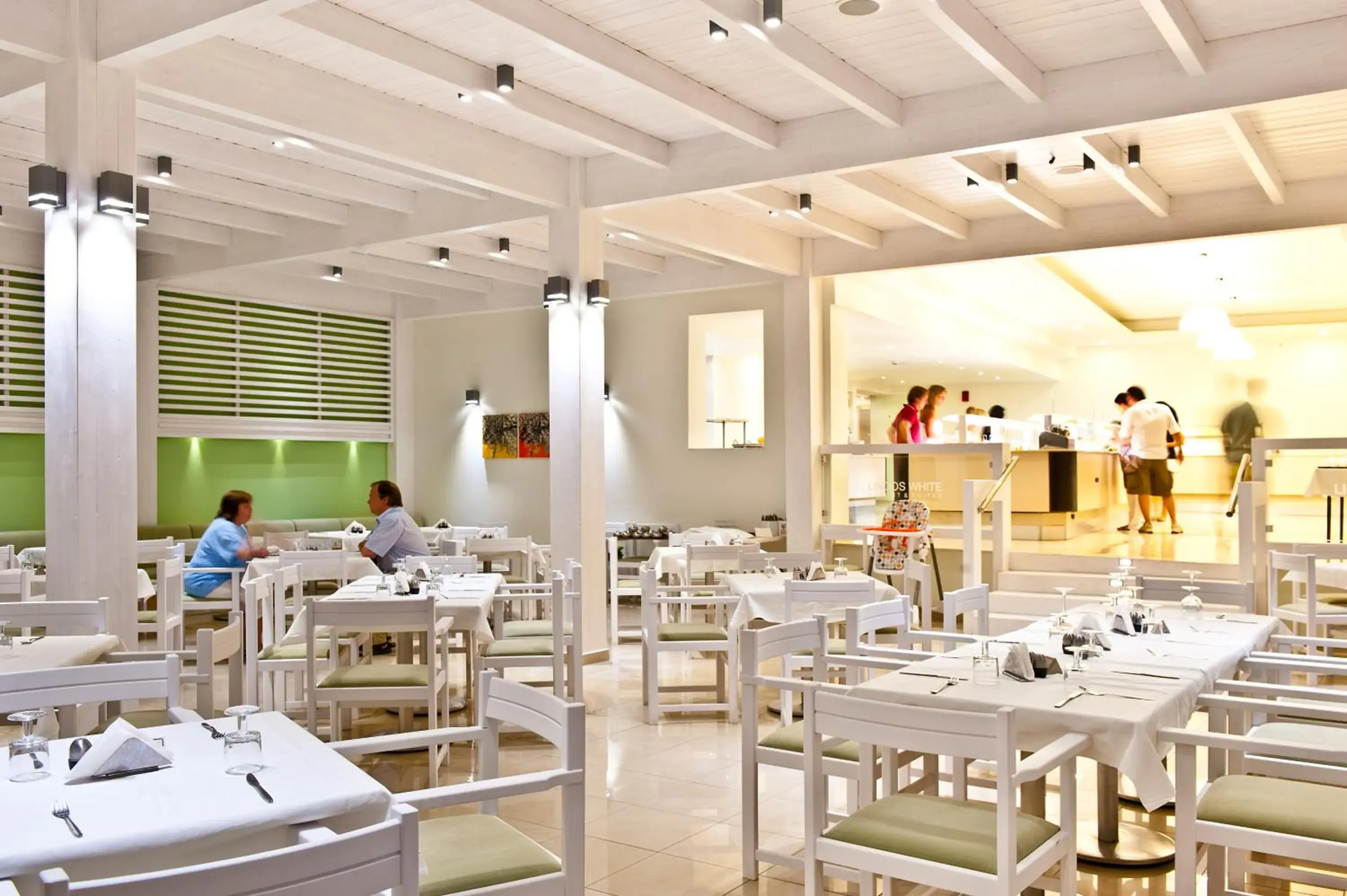 Food and drinks in Lindos White Hotel & Suites Food and drinks in Lindos White Hotel & Suites