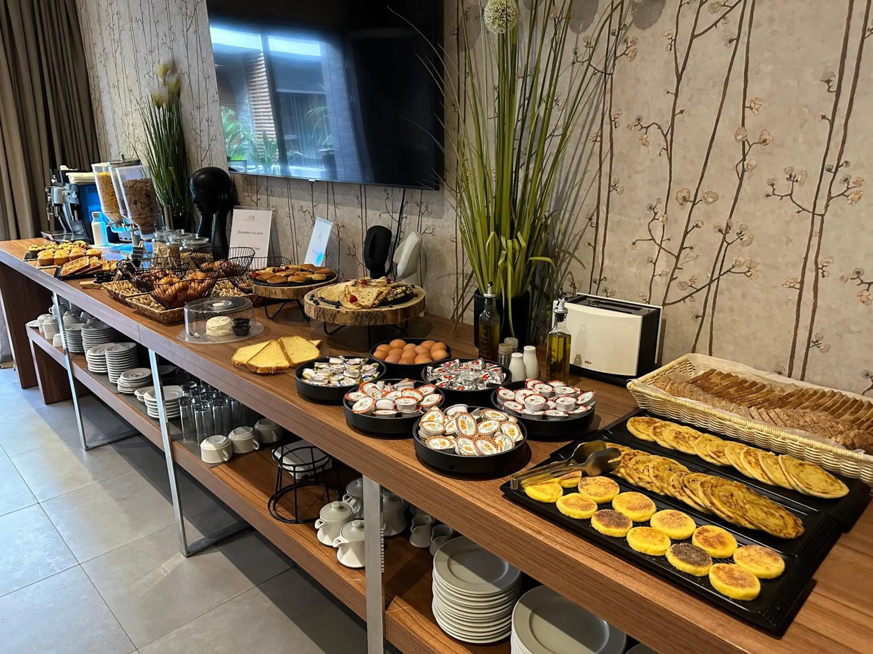 Breakfast in Ocean Park Hotel, Premium Suites & Wellness Breakfast in Ocean Park Hotel, Premium Suites & Wellness