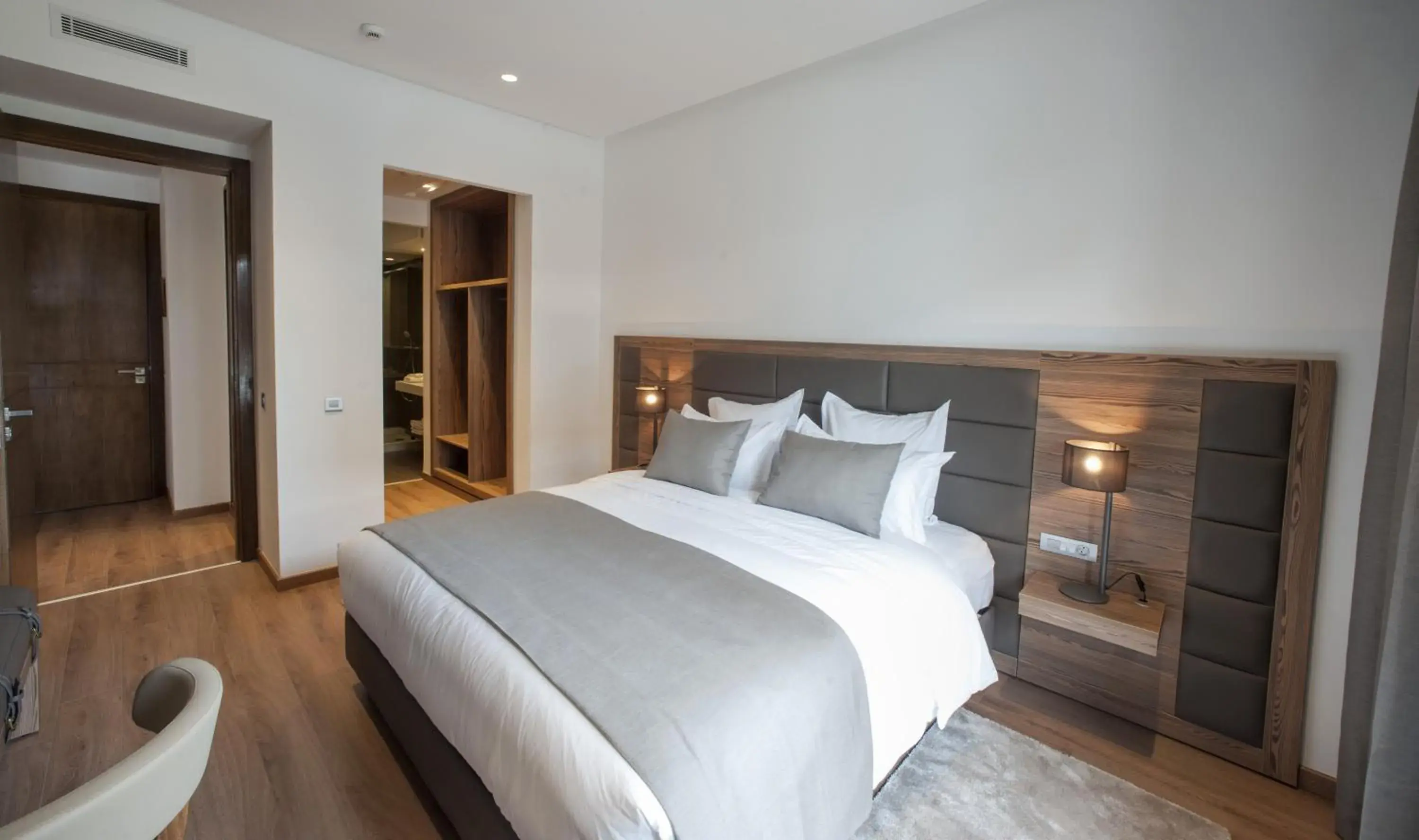 Bed in Ocean Park Hotel, Premium Suites & Wellness Bed in Ocean Park Hotel, Premium Suites & Wellness