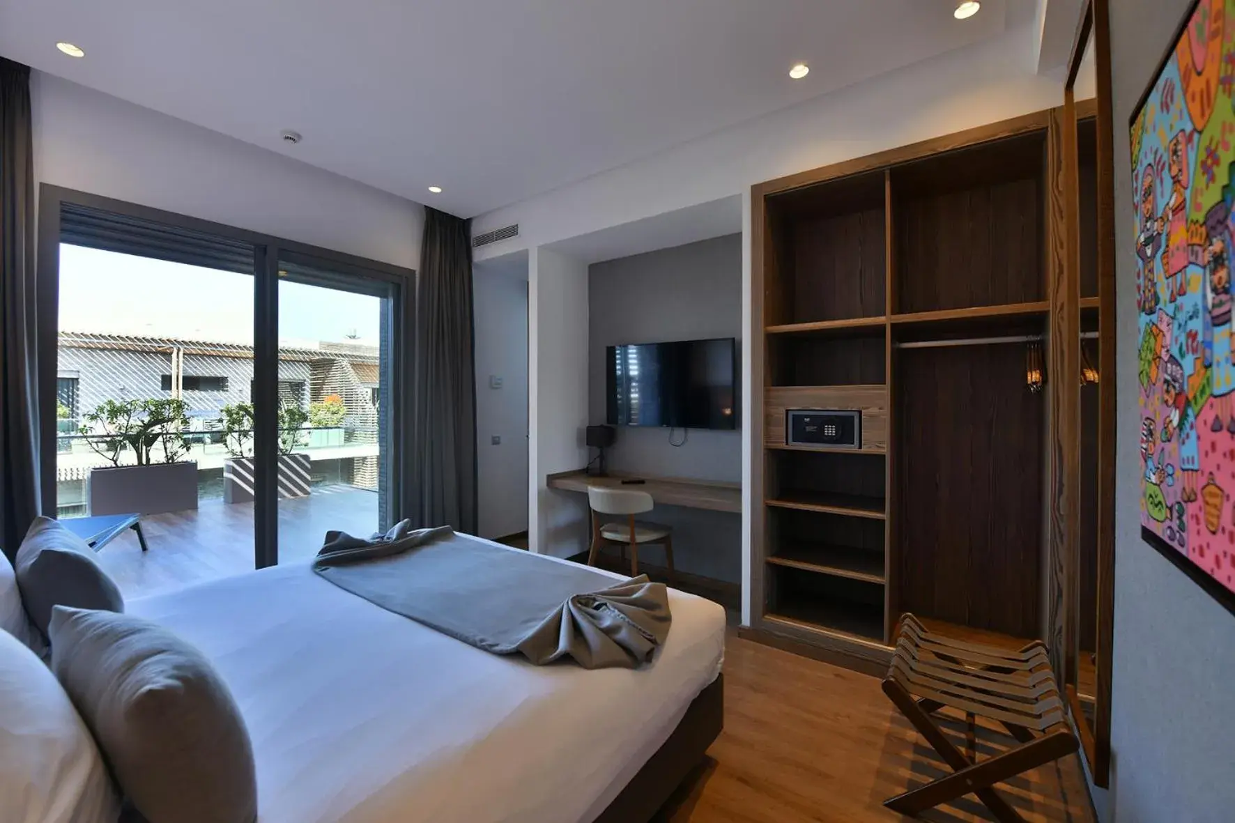 Bed in Ocean Park Hotel, Premium Suites & Wellness Bed in Ocean Park Hotel, Premium Suites & Wellness