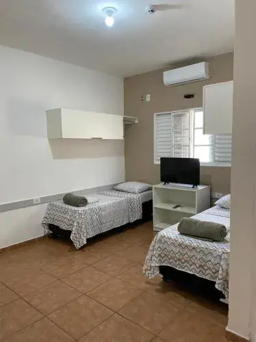 Quadruple Room - single occupancy in Hotel 7 Quadruple Room - single occupancy in Hotel 7