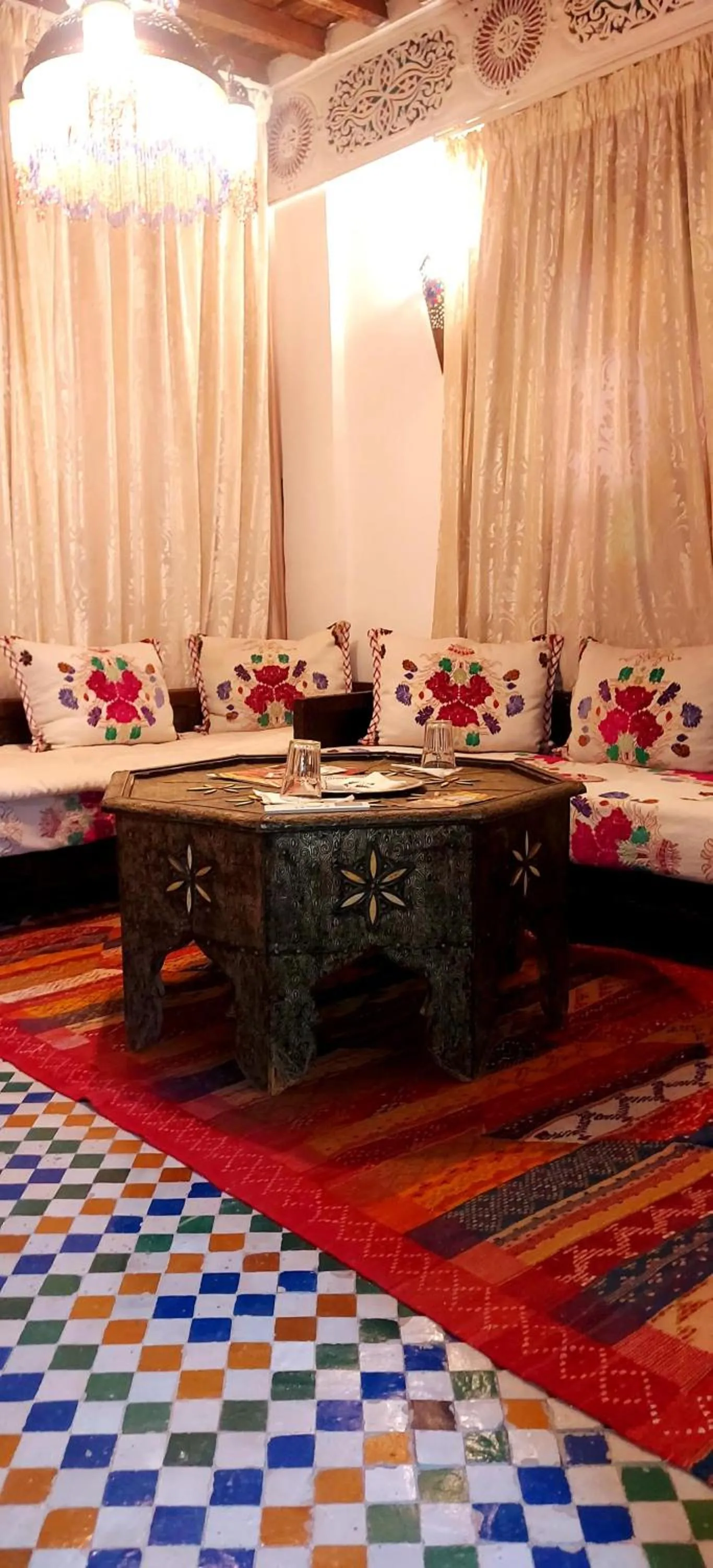 Seating area, Bed in Palais AL Firdaous