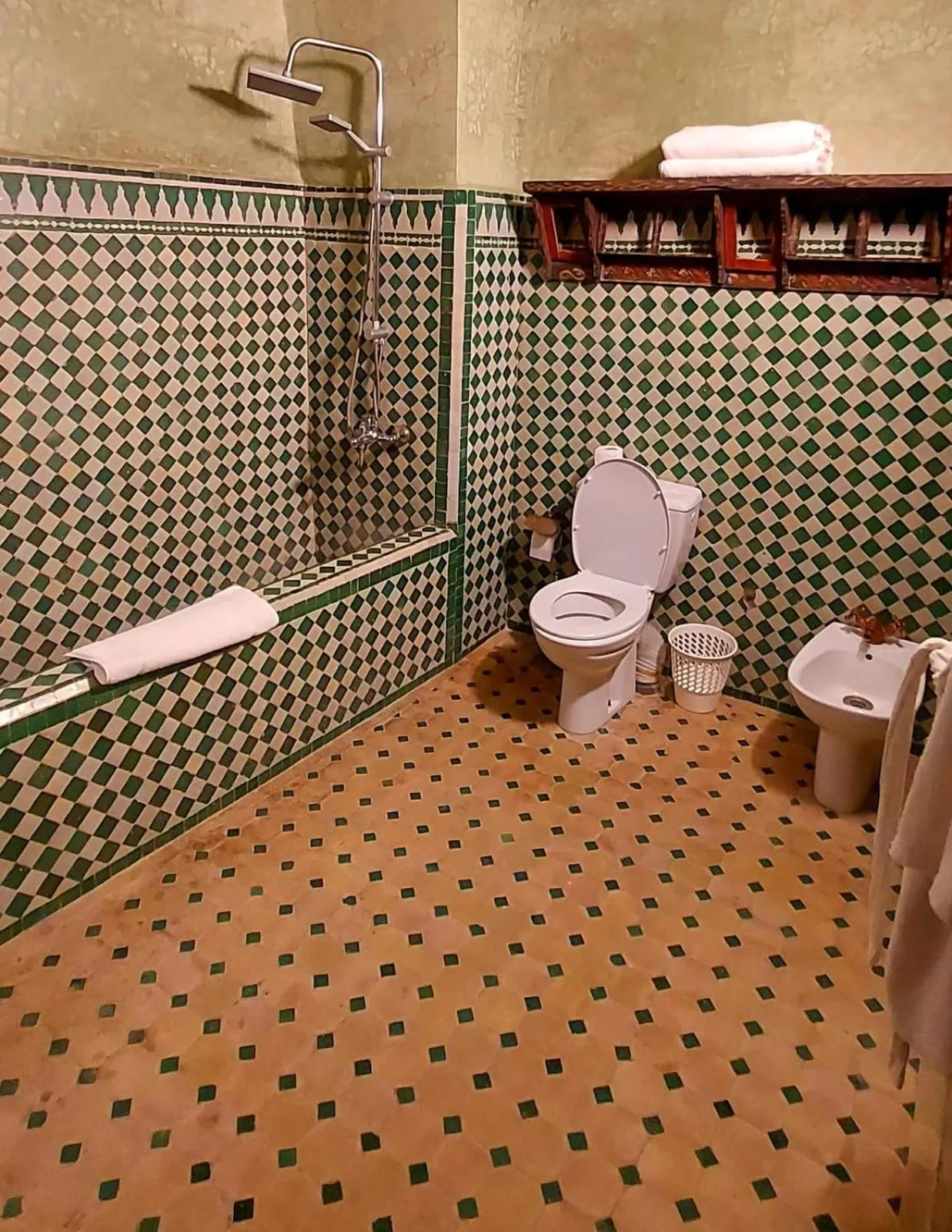 Toilet in Palais AL Firdaous
