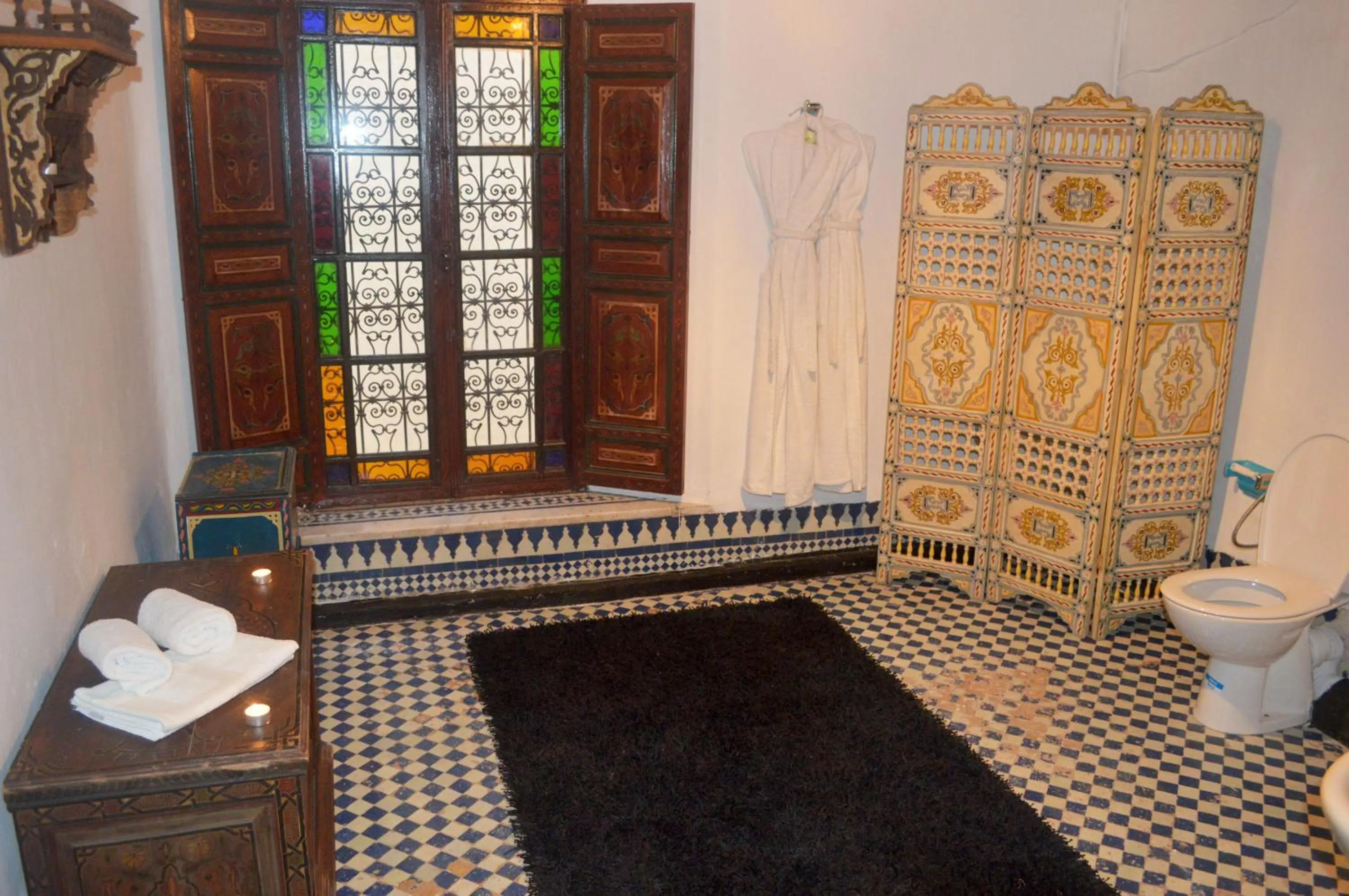 Toilet in Palais AL Firdaous