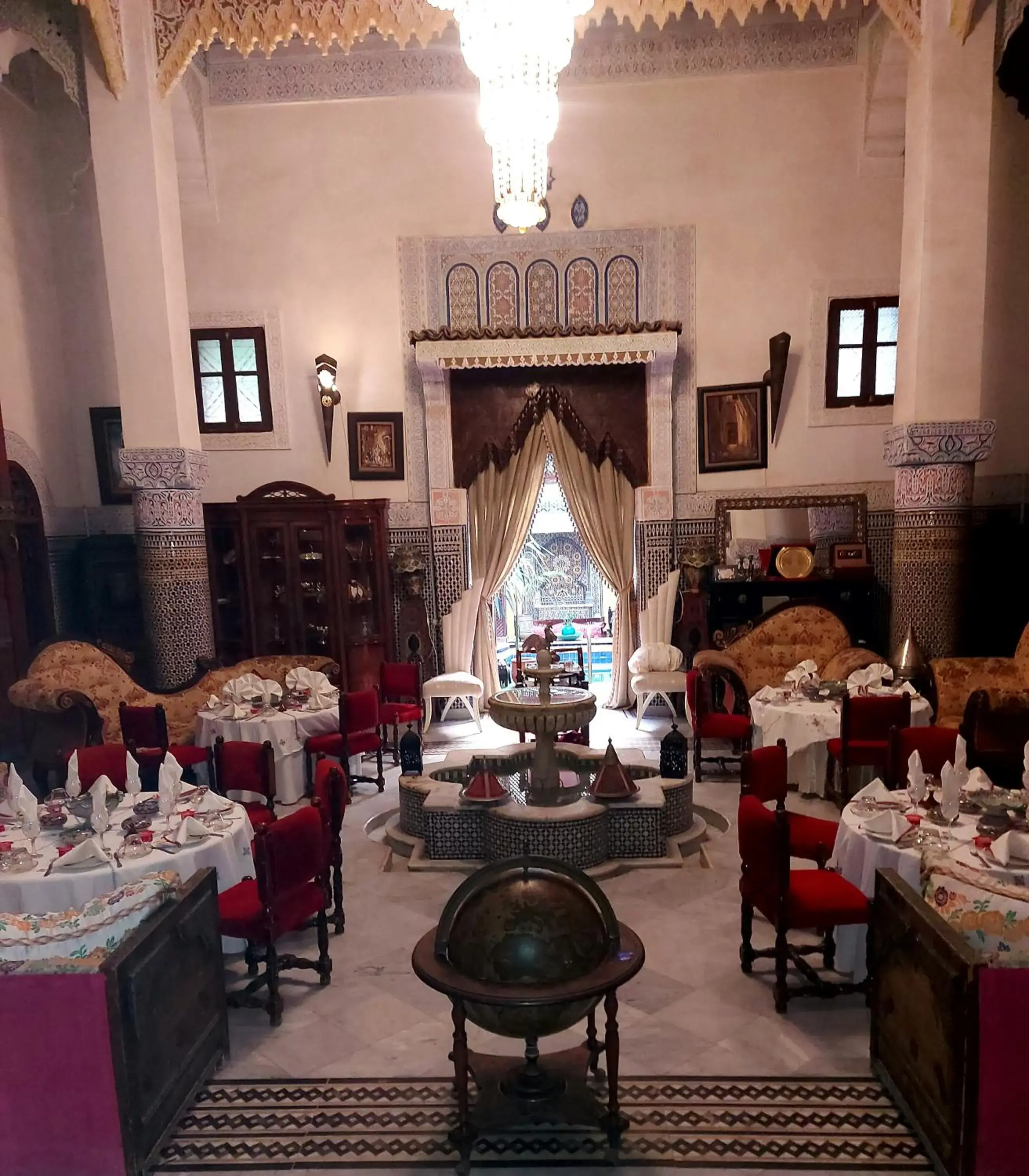 Restaurant/places to eat in Palais AL Firdaous Restaurant/places to eat in Palais AL Firdaous