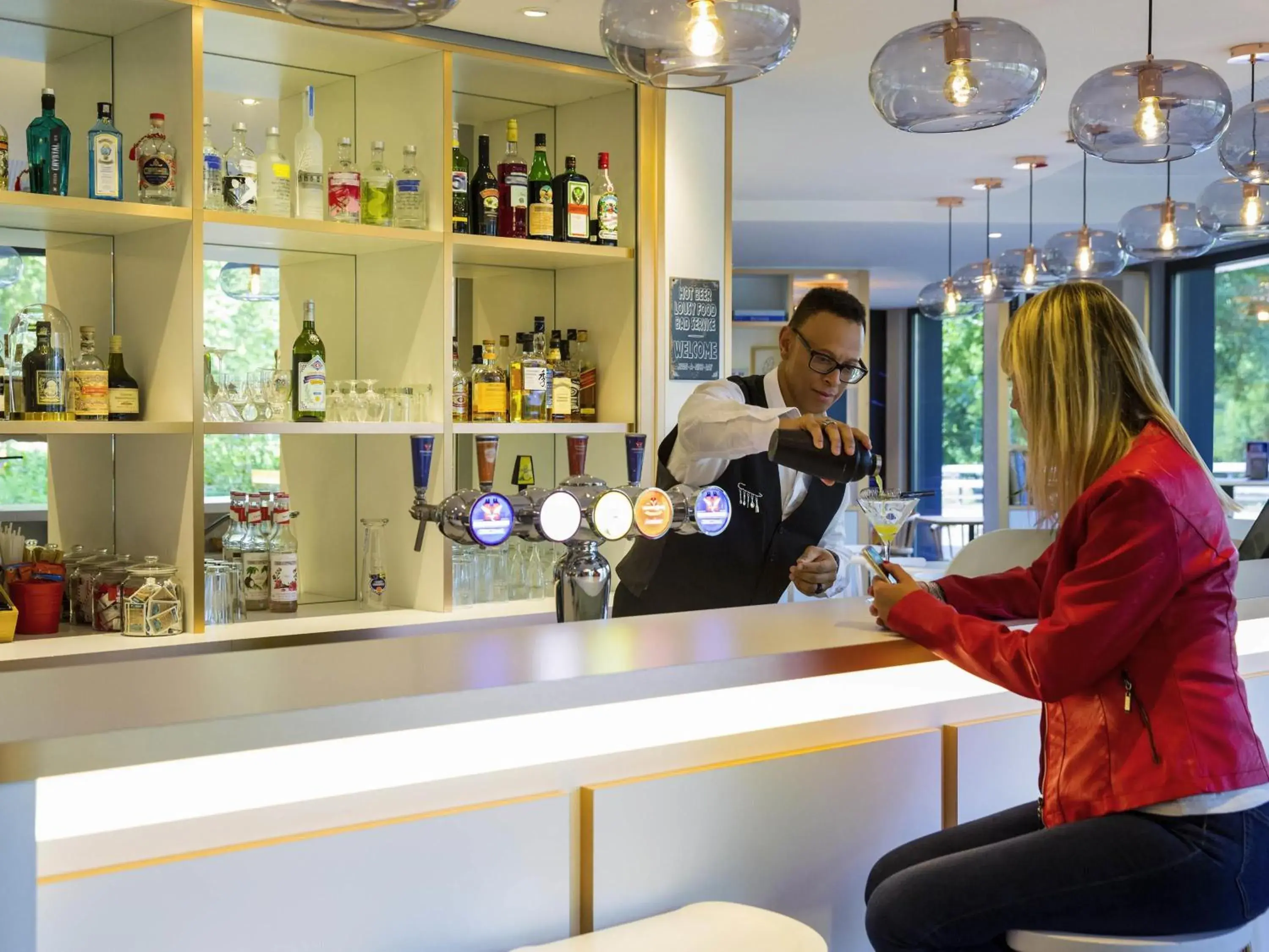 Lounge or bar in ibis Genève Petit Lancy Lounge or bar in ibis Genève Petit Lancy