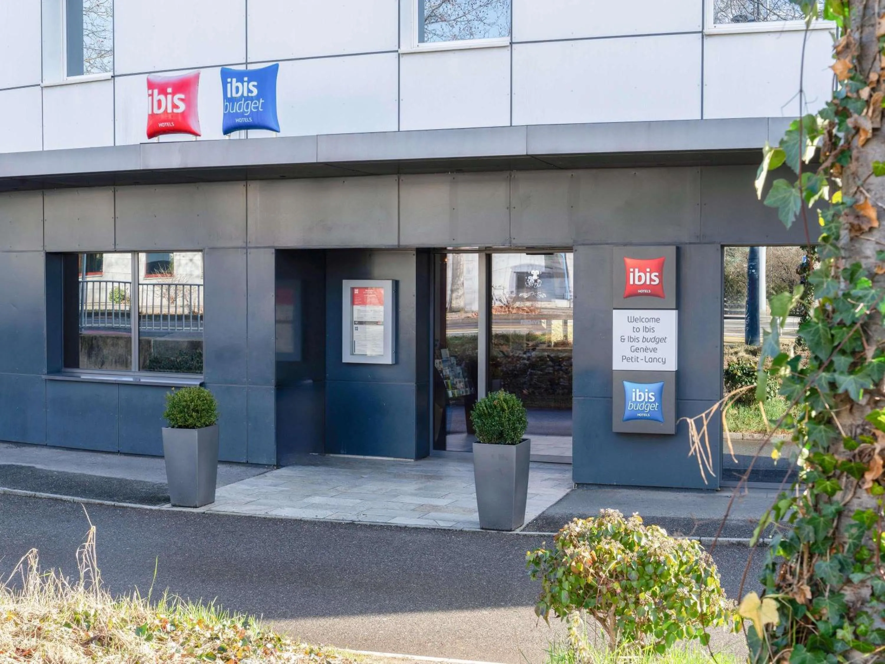 Property building in ibis Genève Petit Lancy
