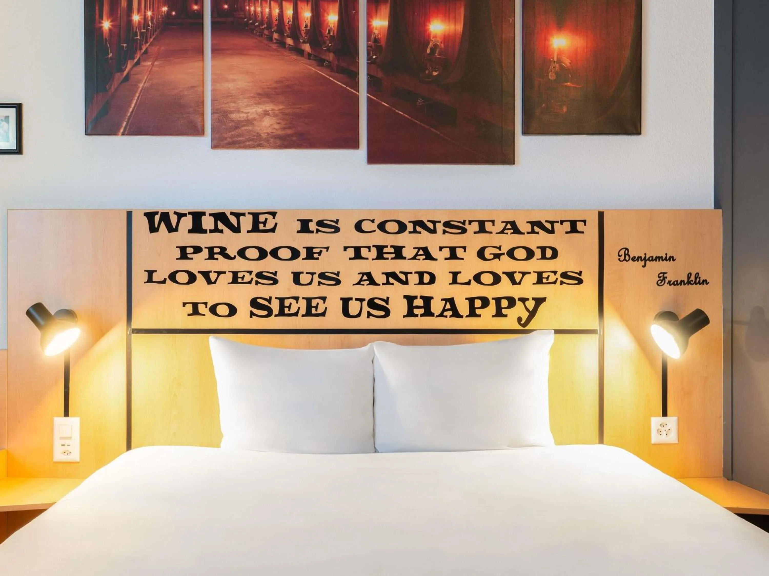 Bedroom, Bed in ibis Genève Petit Lancy