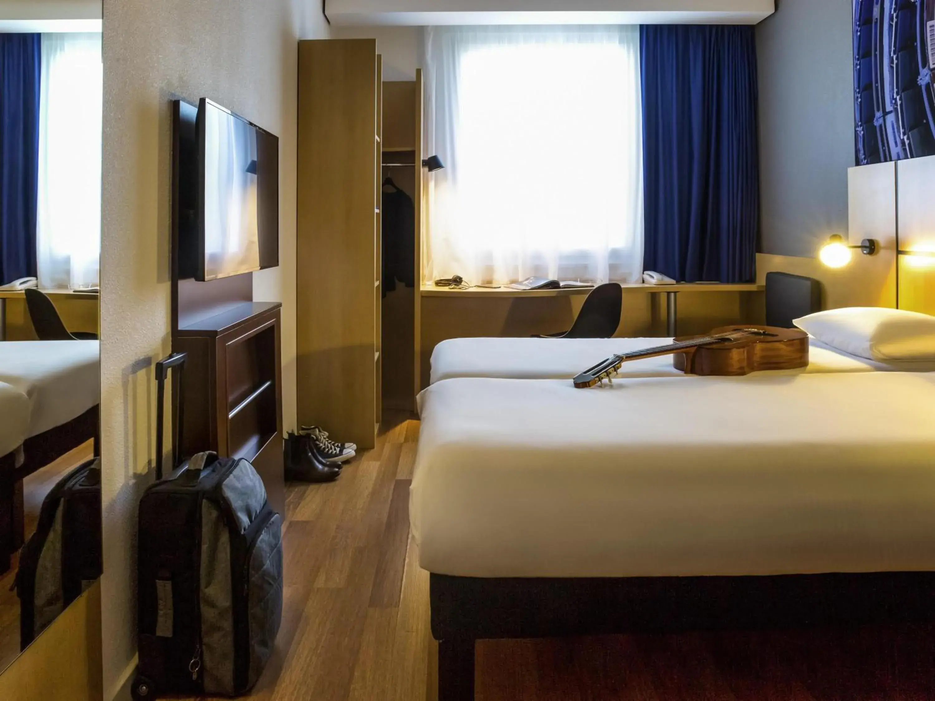 Bedroom, Bed in ibis Genève Petit Lancy Bedroom, Bed in ibis Genève Petit Lancy