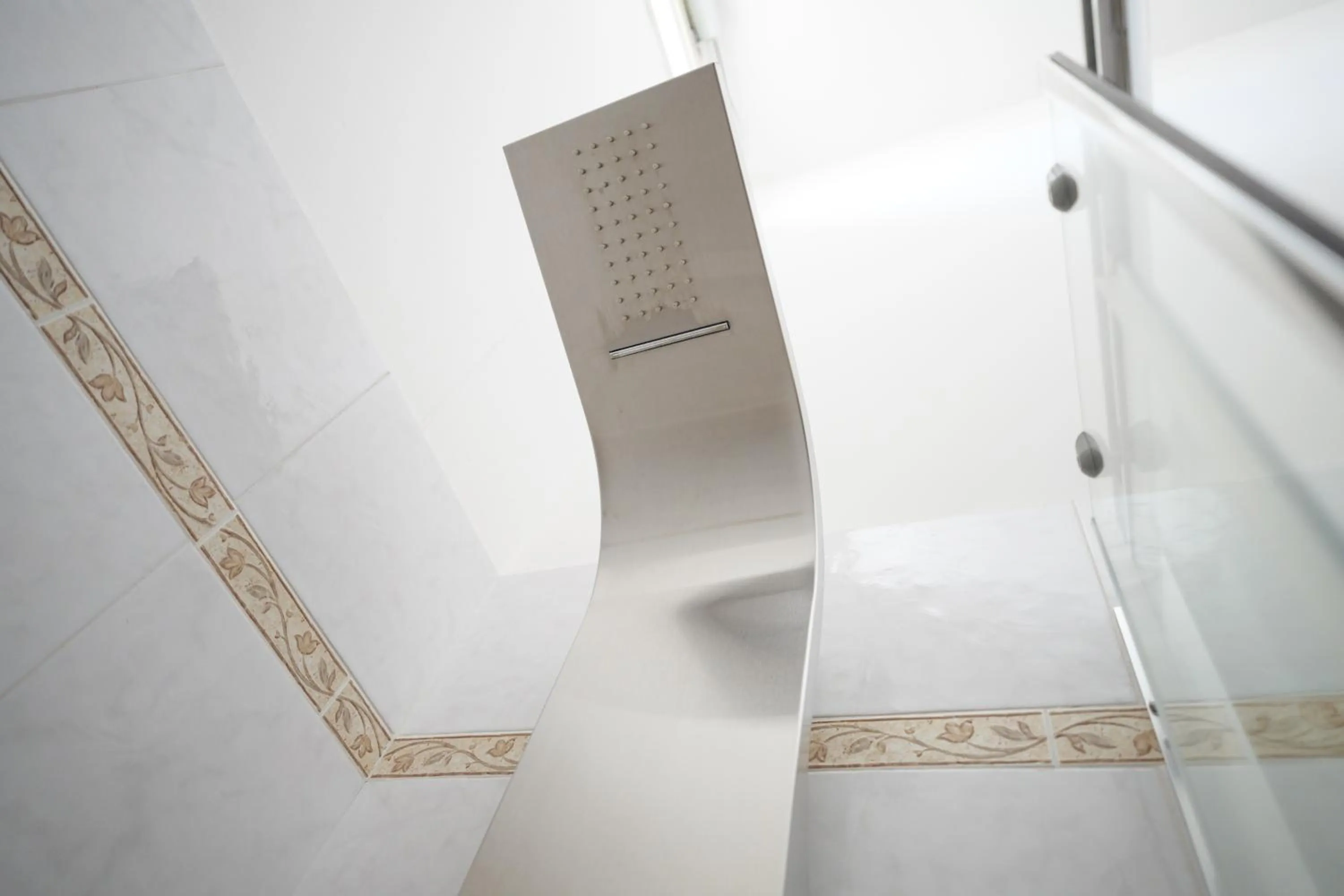 Shower in BED&BREAD Piazza 'Nzegna