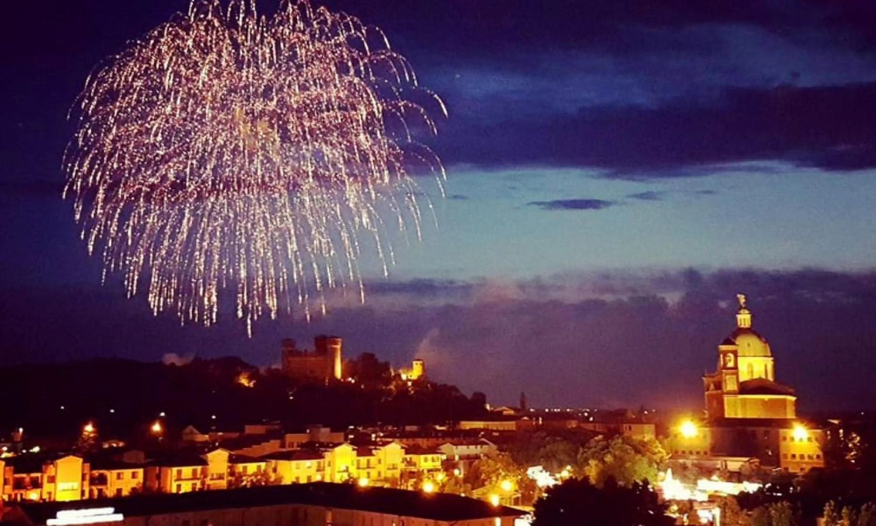 Neighbourhood in Villa House and Garden B&B