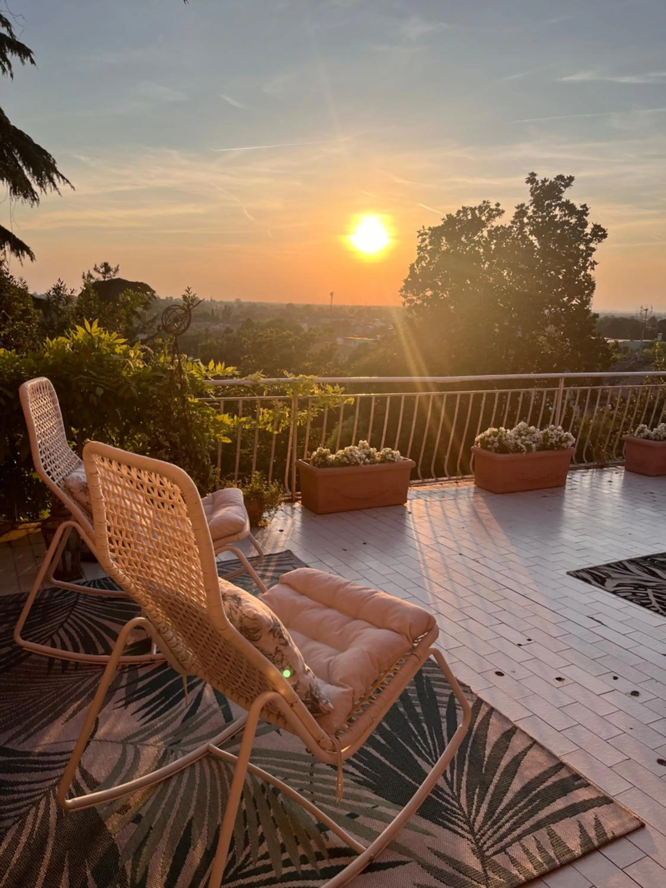 Balcony/Terrace in Villa House and Garden B&B