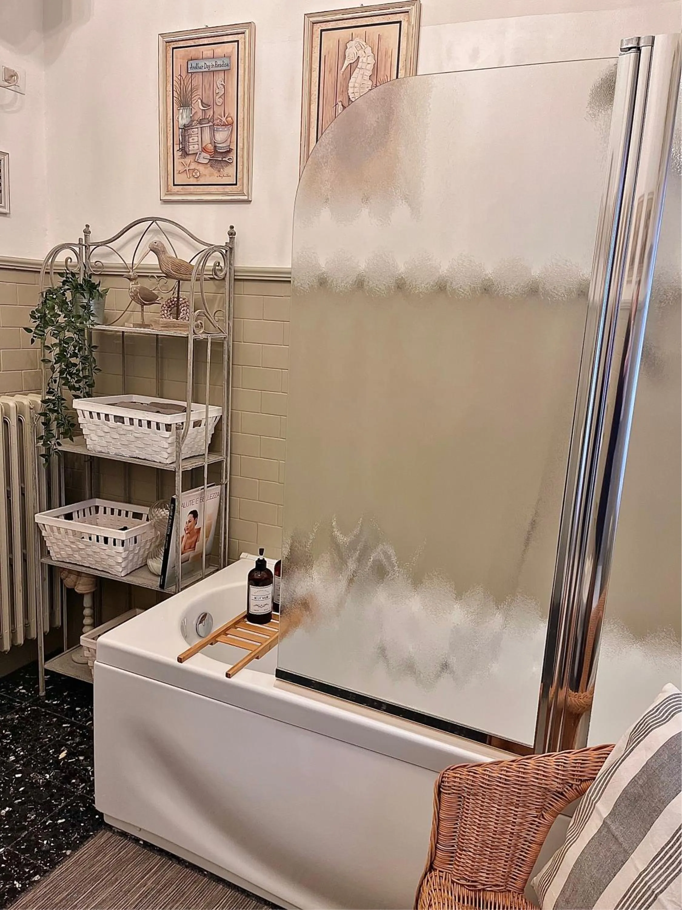 Bathroom in Villa House and Garden B&B