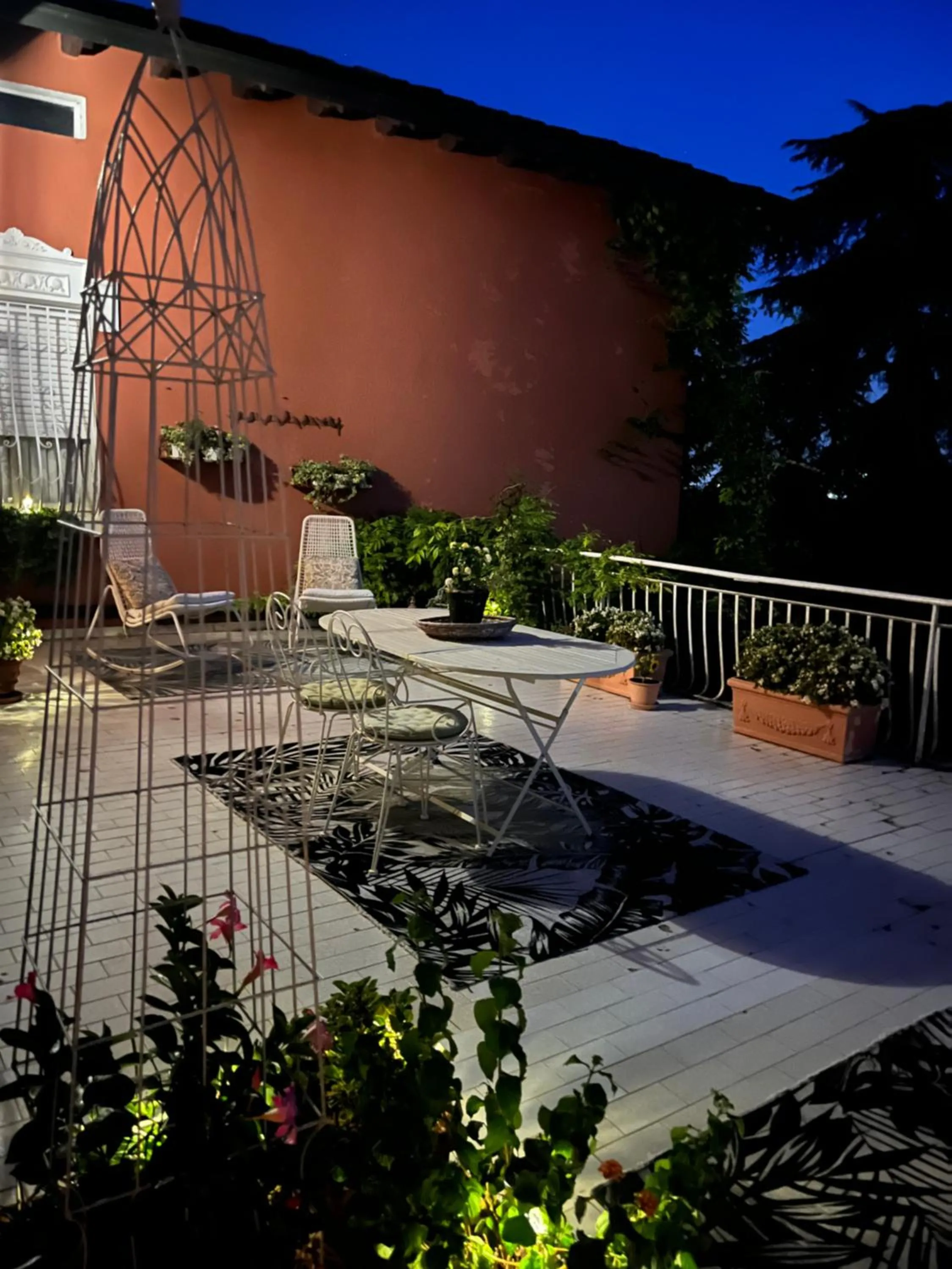 Balcony/Terrace in Villa House and Garden B&B