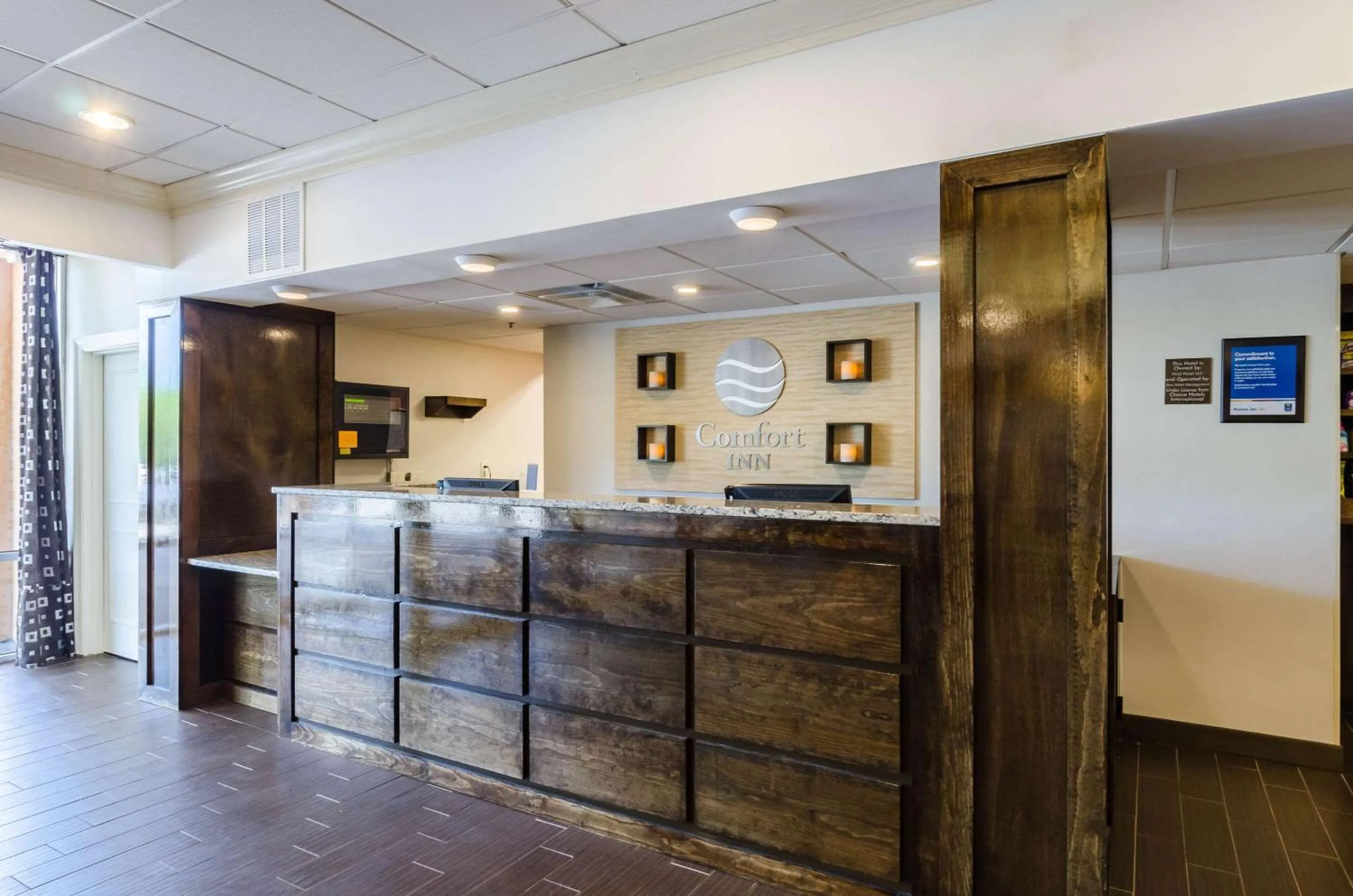 Lobby or reception in Comfort Inn Randolph-Boston