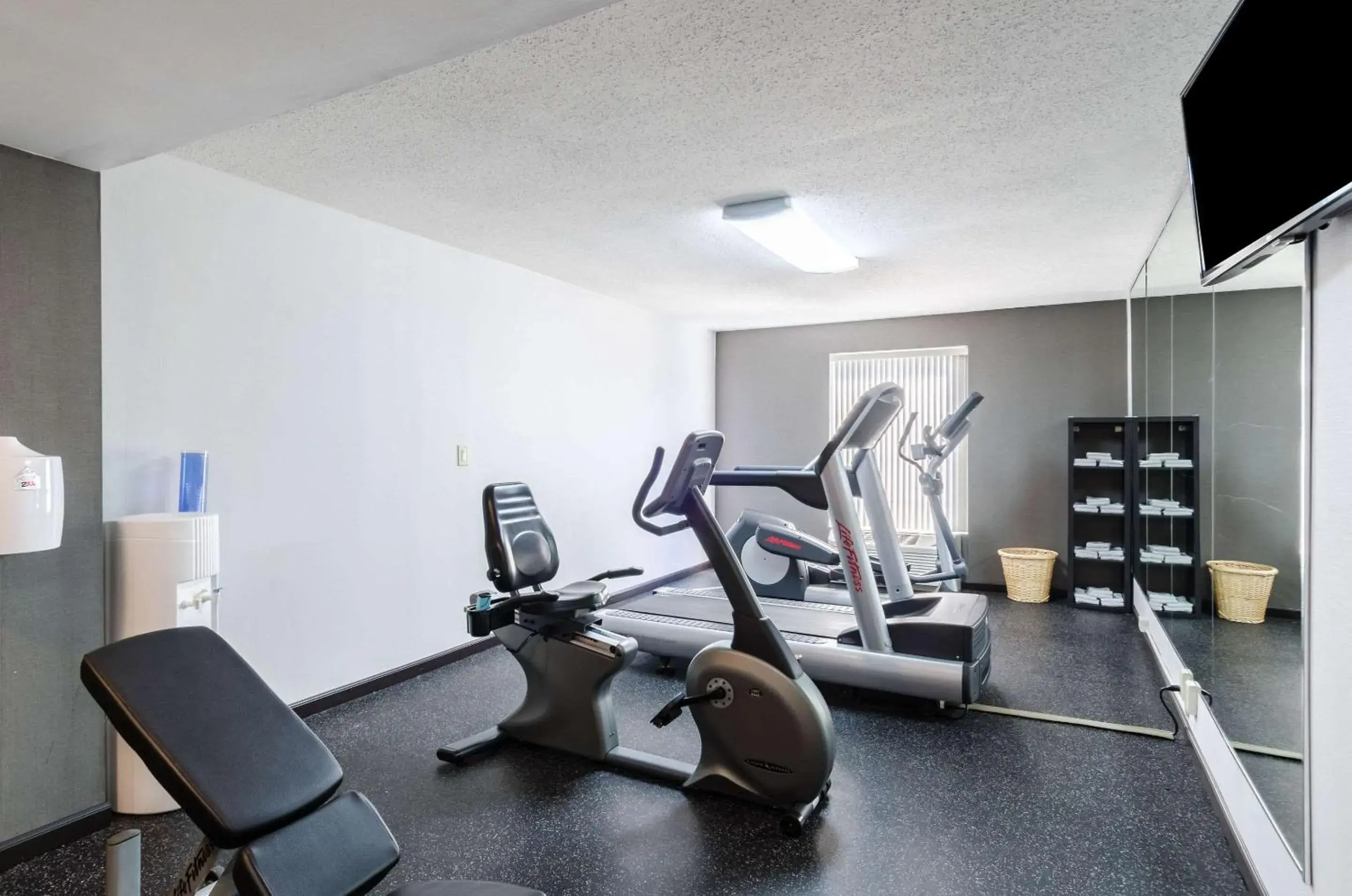 Fitness centre/facilities in Comfort Inn Randolph-Boston Fitness centre/facilities in Comfort Inn Randolph-Boston