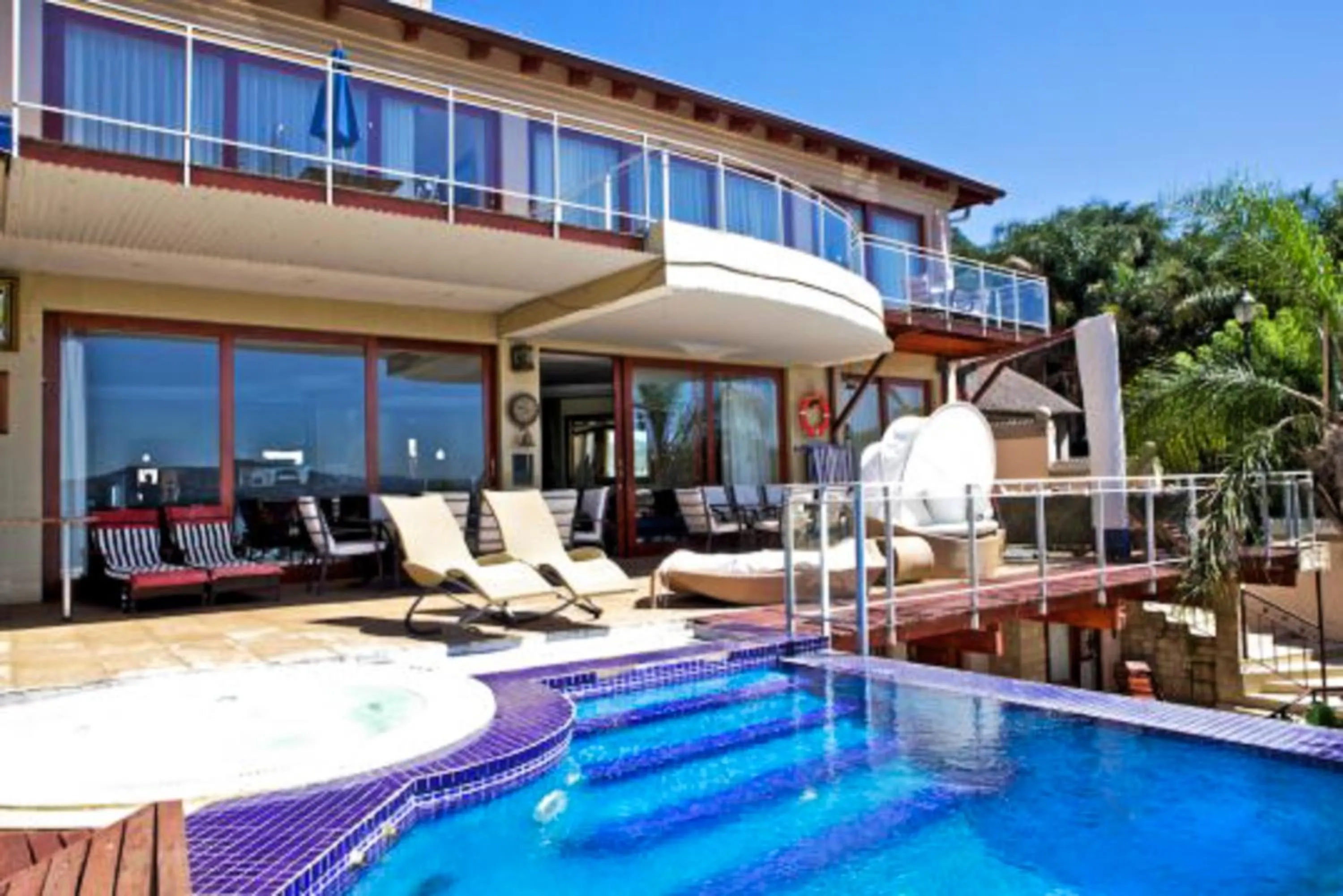 Kosmos Manor Guest House