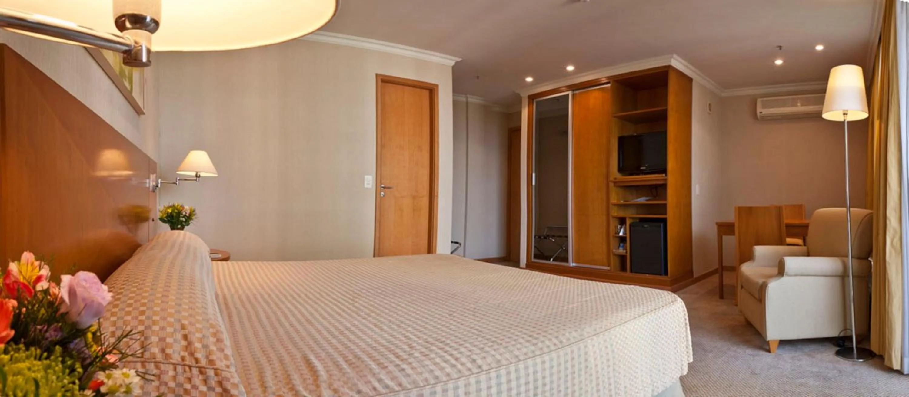 Photo of the whole room, Bed in Bourbon Residence Barra da Tijuca - Rio de Janeiro