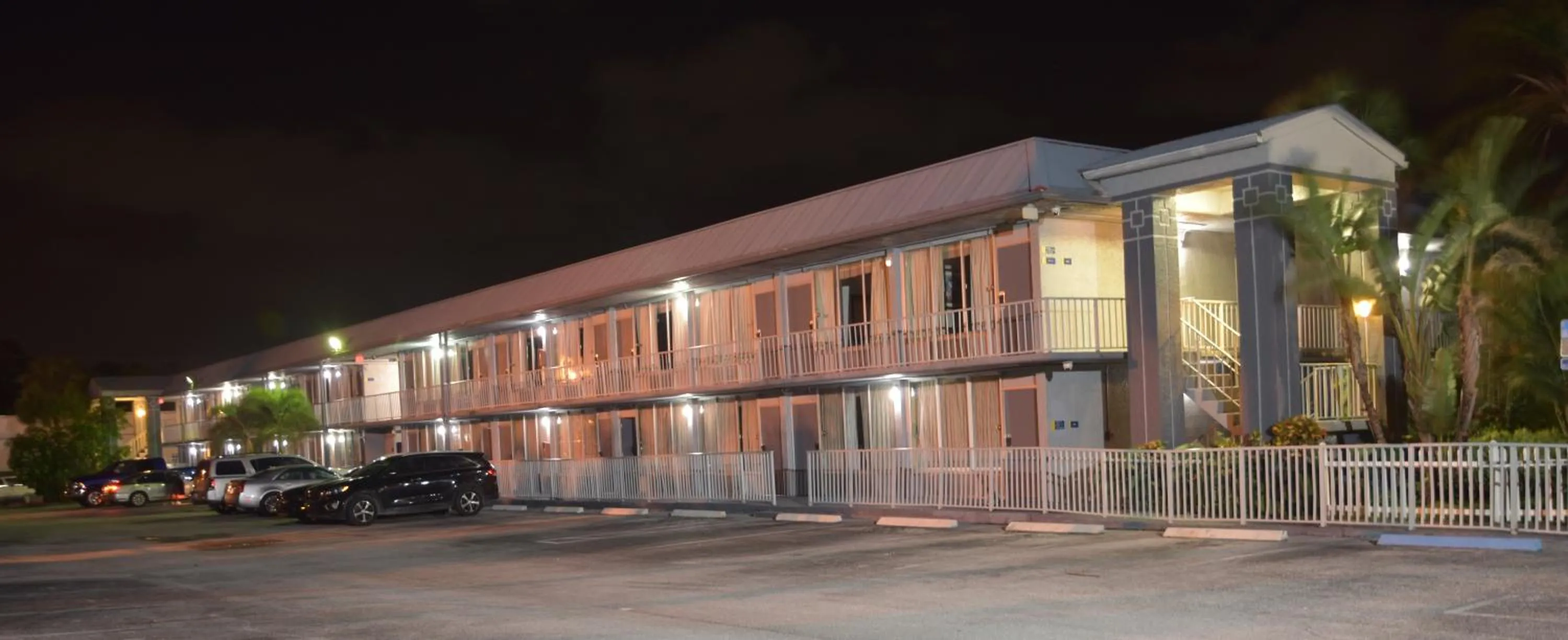 Property building in Days Inn by Wyndham Stuart