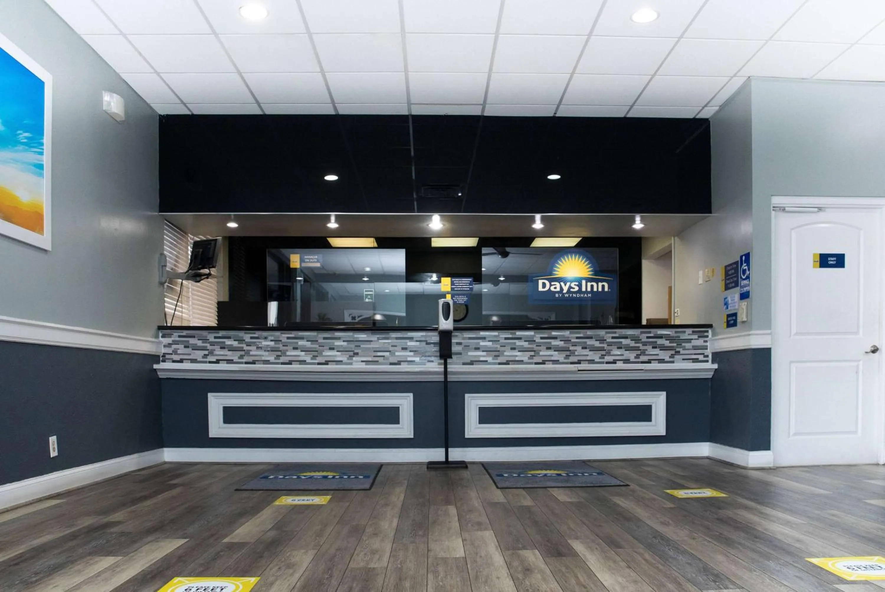 Lobby or reception in Days Inn by Wyndham Stuart