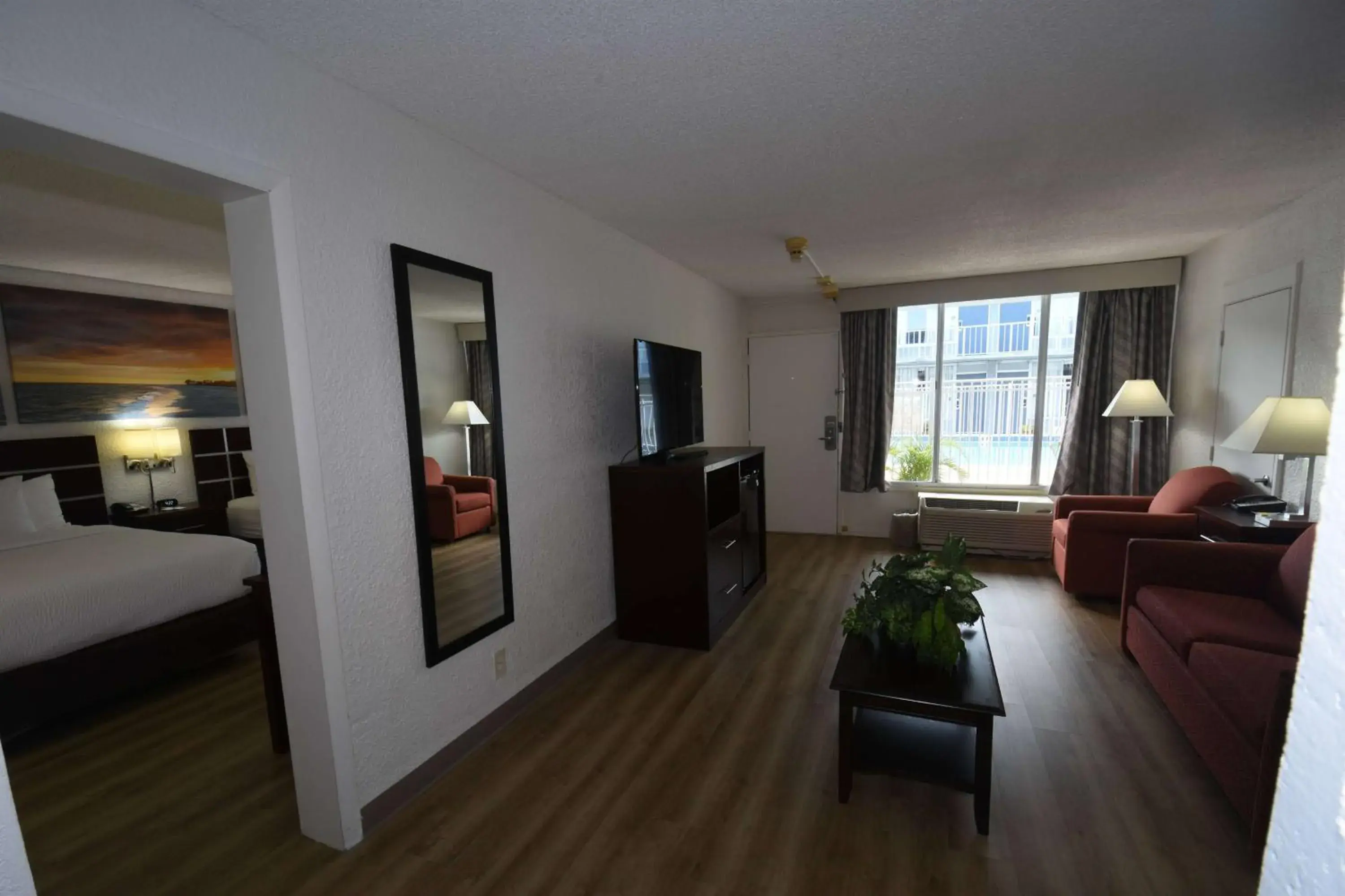 Photo of the whole room, Bed in Days Inn by Wyndham Stuart Photo of the whole room, Bed in Days Inn by Wyndham Stuart