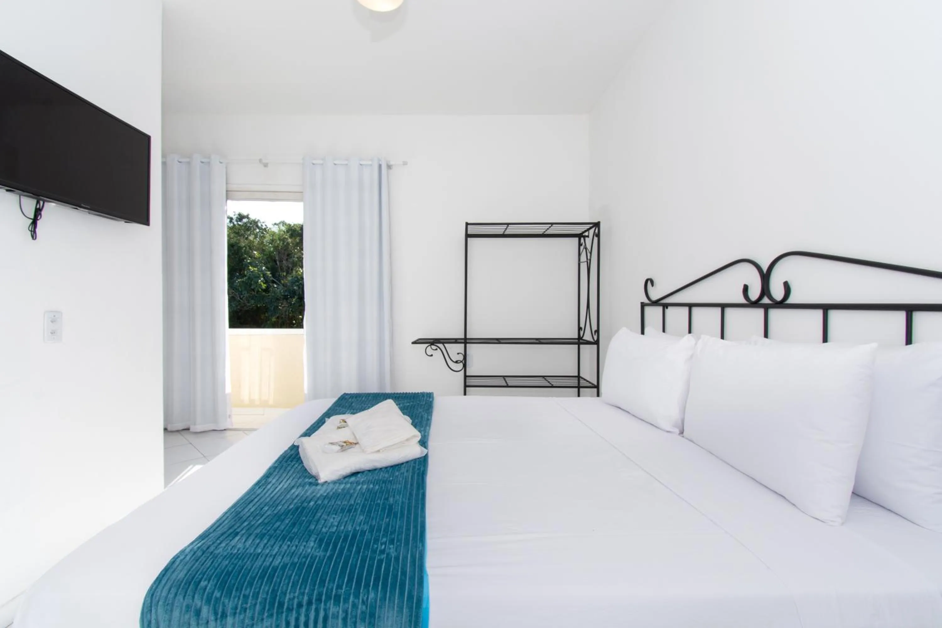 Bedroom, Bed in Pousada Casuarina Ferradura