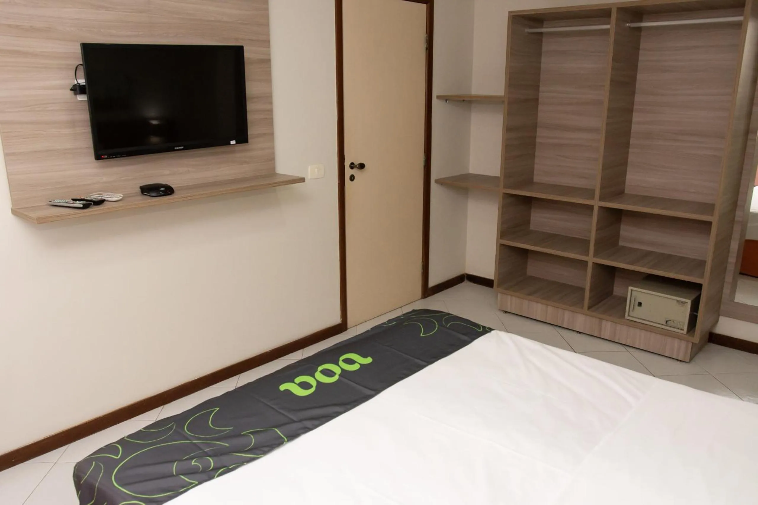 Bed in VOA Ambassador Flat