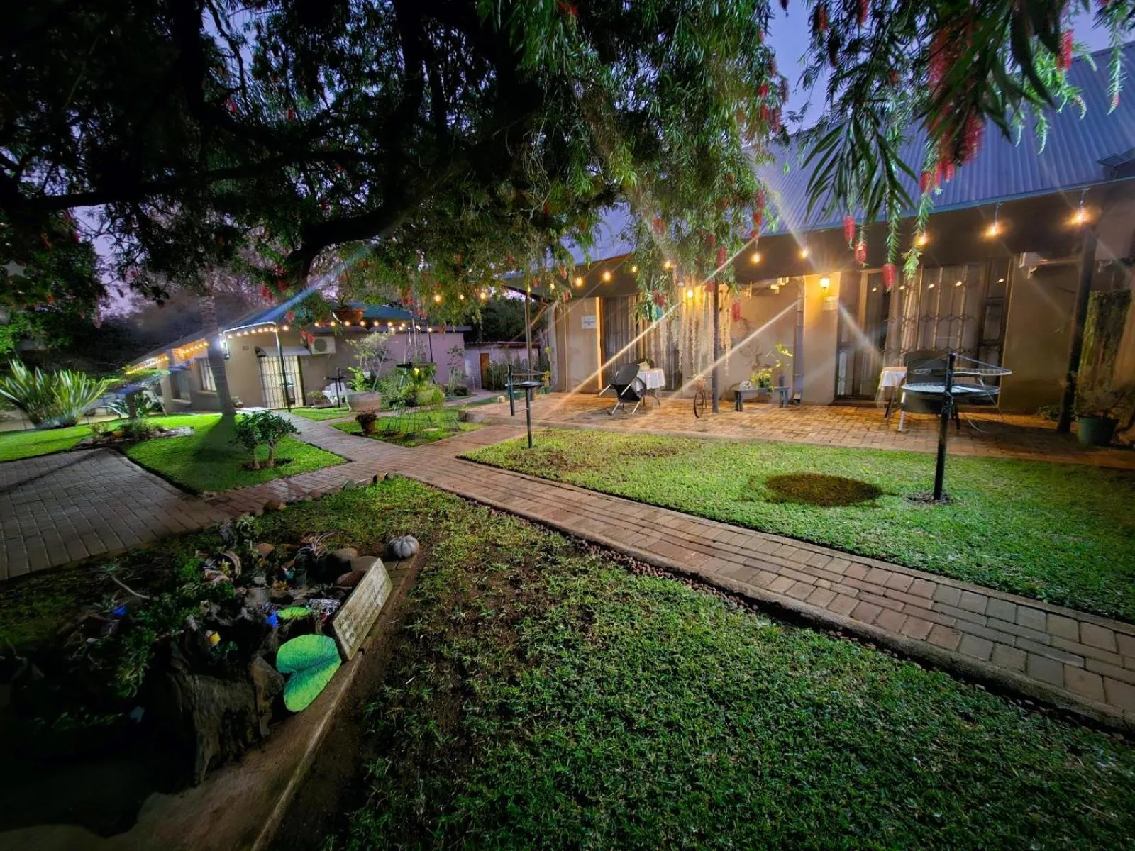 Apricity Inn