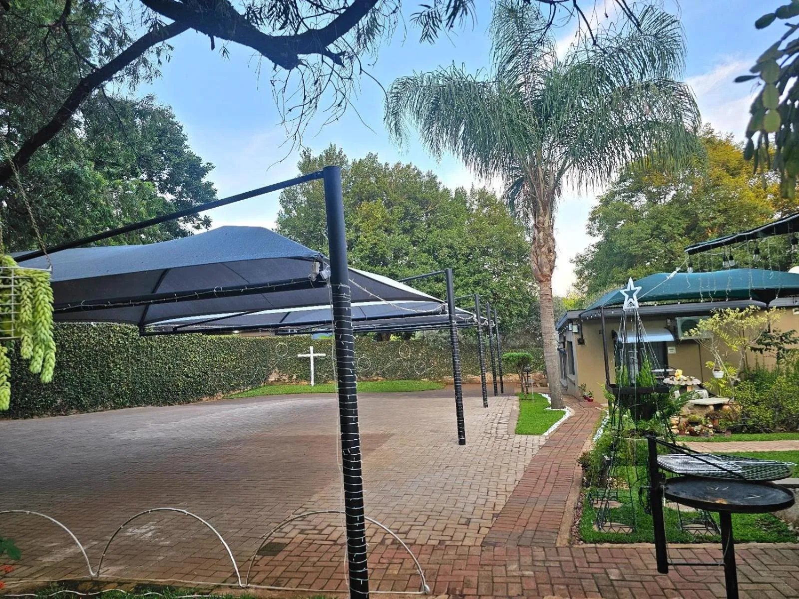 Property building in Apricity Inn