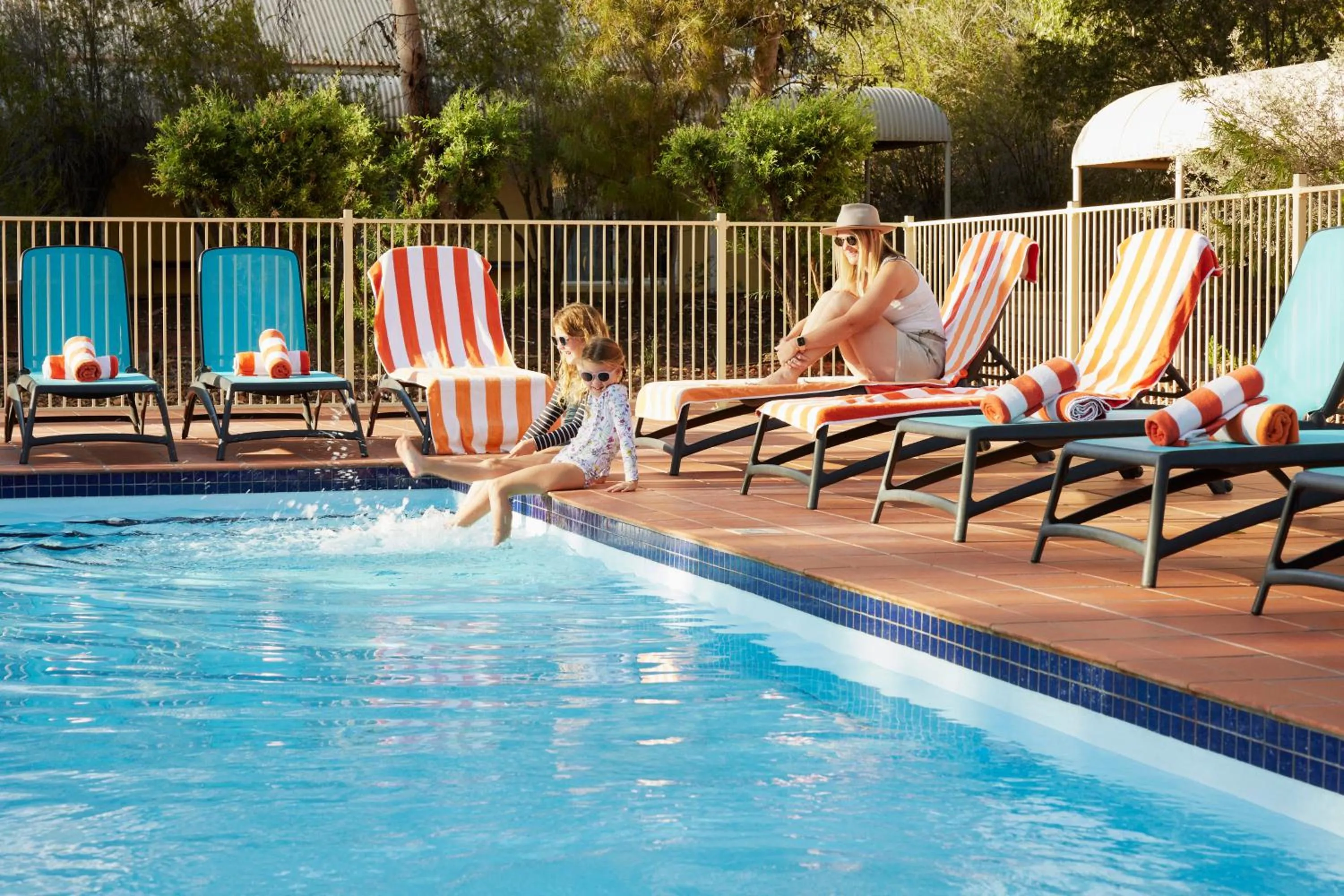 Day in Outback Hotel