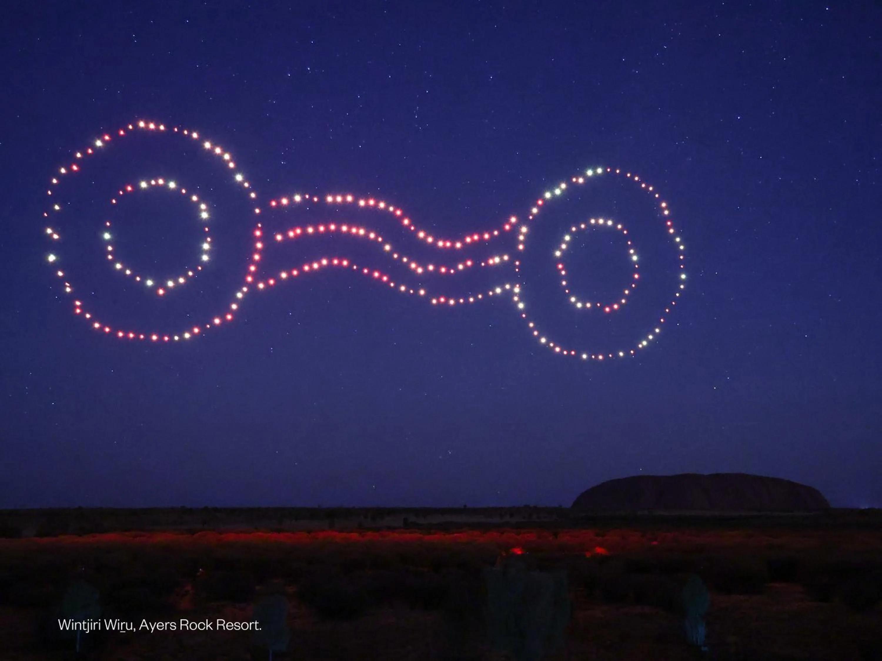 Evening entertainment in Outback Hotel