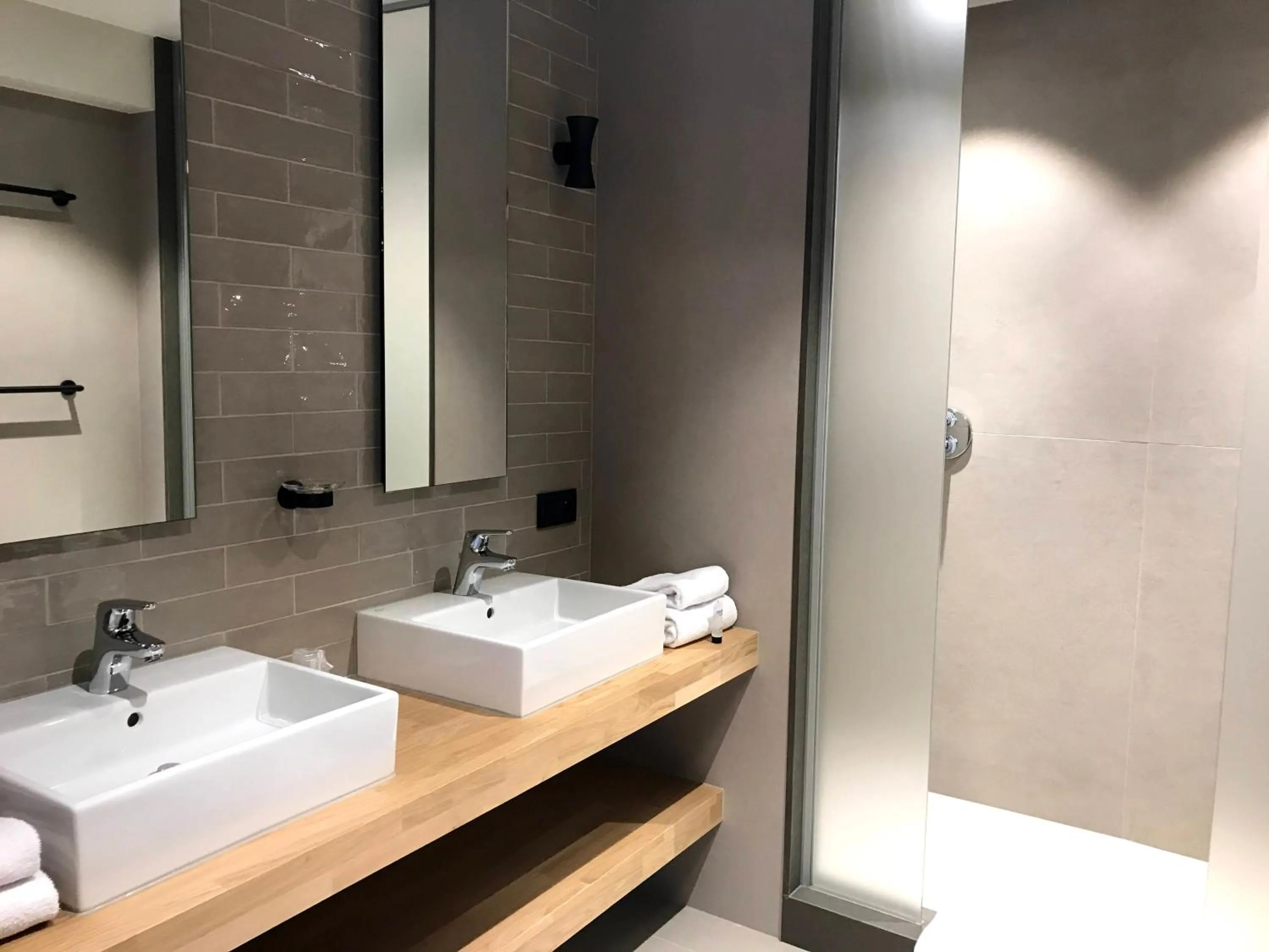 Shower in Vakantiedomein Hoge Duin