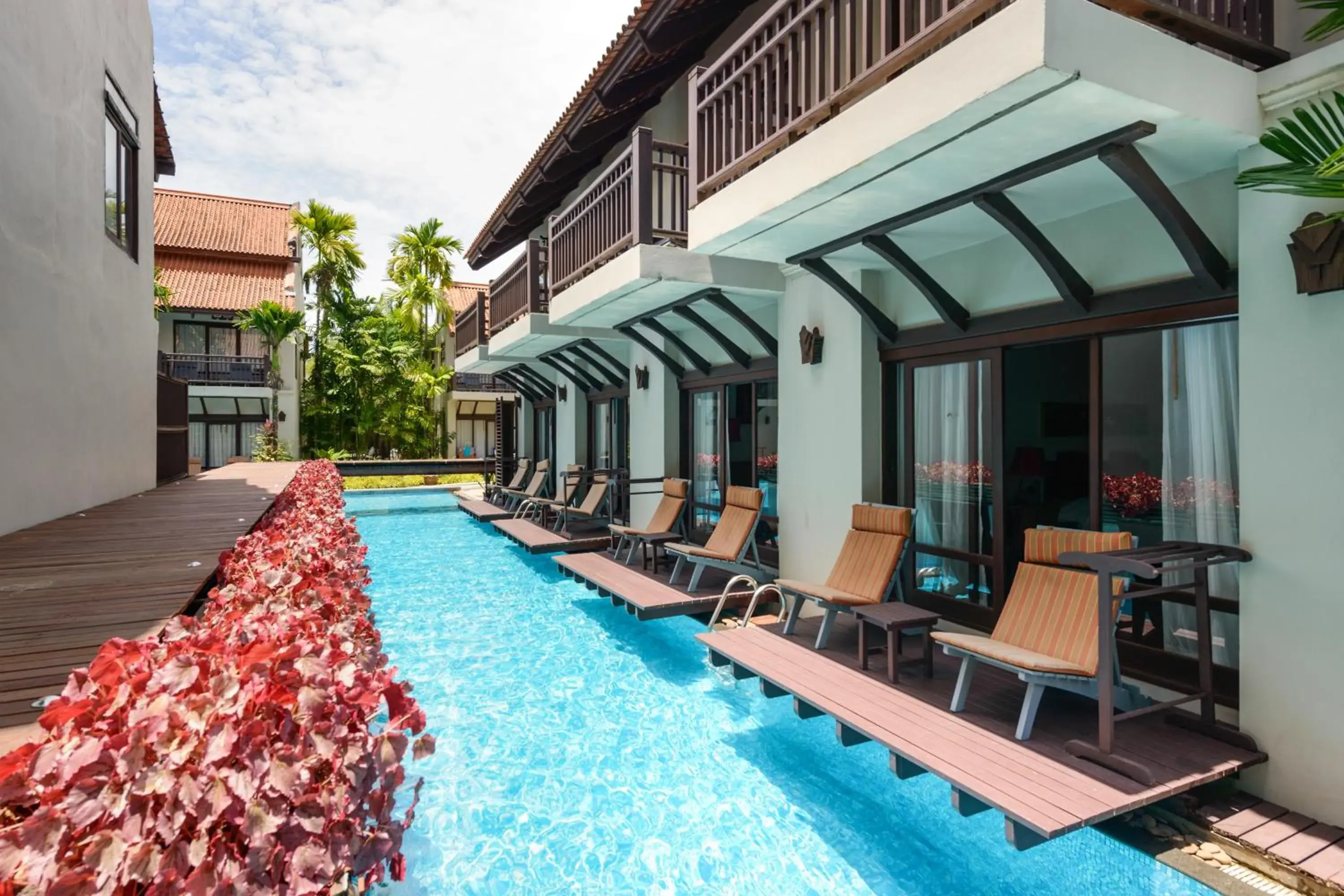 Swimming pool in Khaolak Oriental Resort - Adult Only Swimming pool in Khaolak Oriental Resort - Adult Only