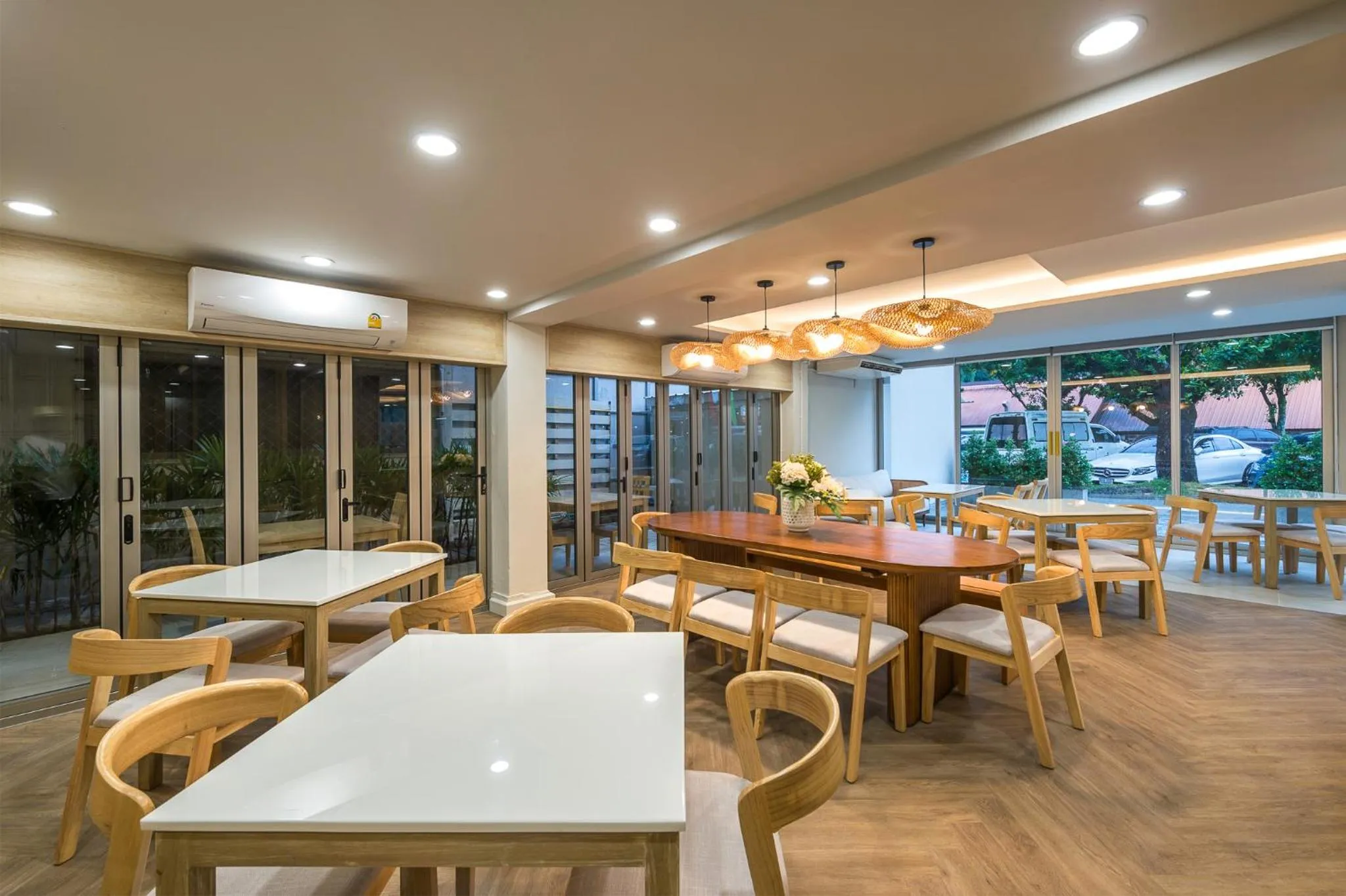 Restaurant/places to eat in Aonang All Seasons Beach Resort