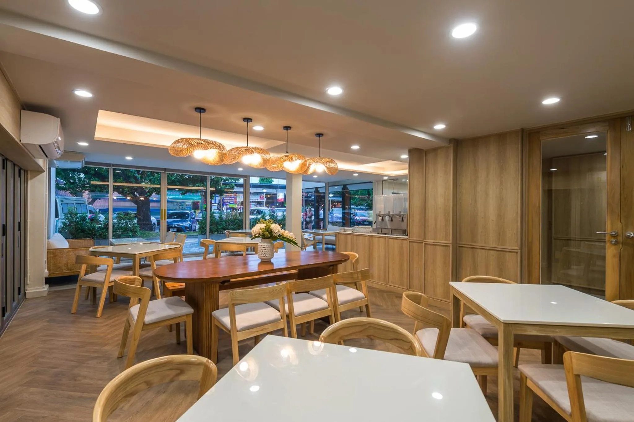 Restaurant/places to eat in Aonang All Seasons Beach Resort