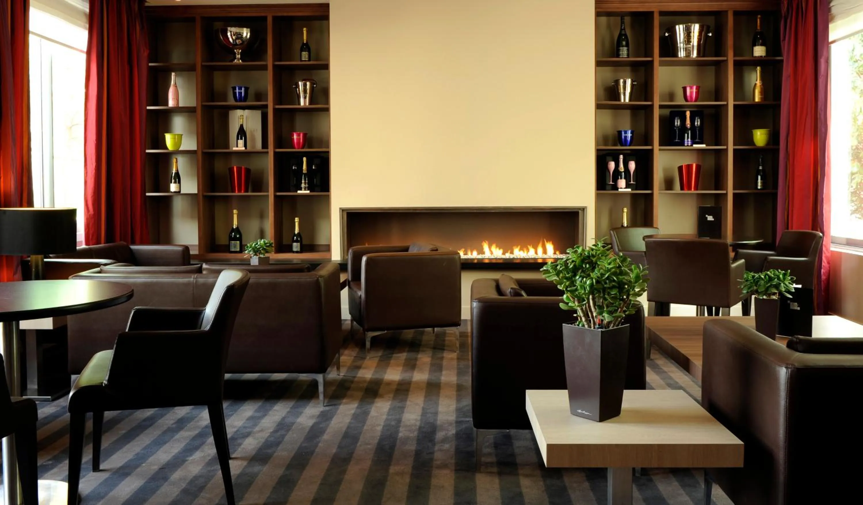 Lounge or bar in Le Relais de La Malmaison, a member of Radisson Individuals
