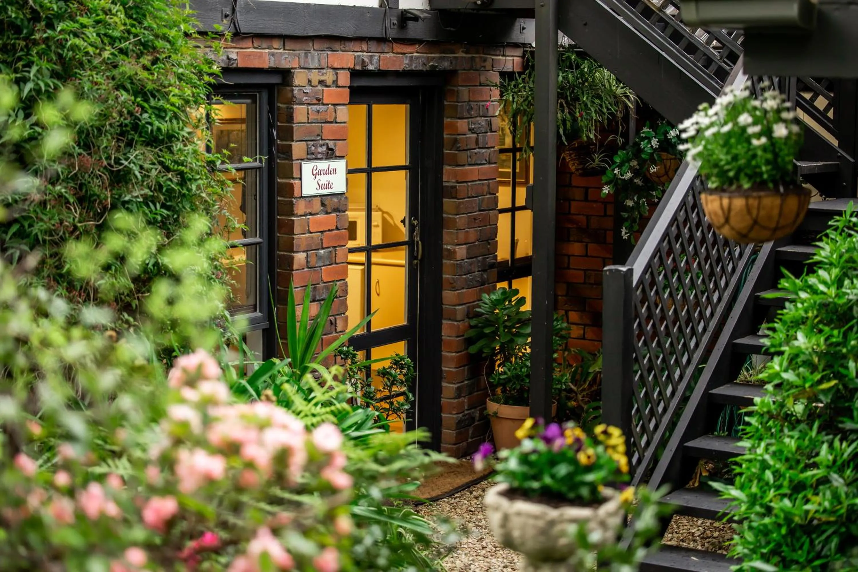 Property building in Holly Lodge