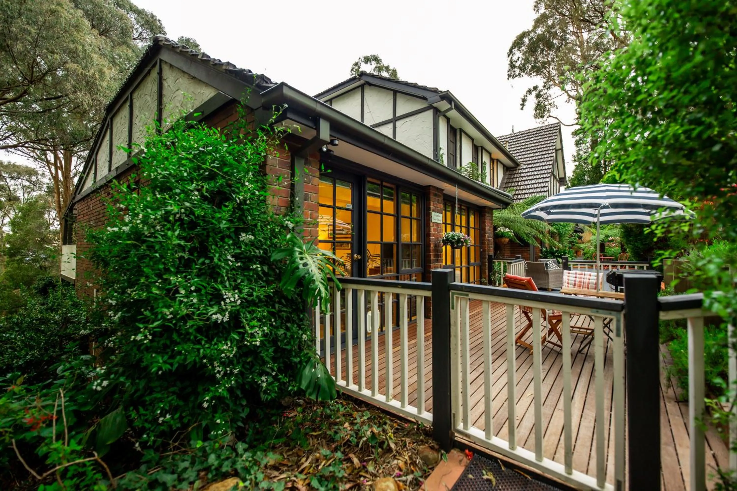 Property building in Holly Lodge