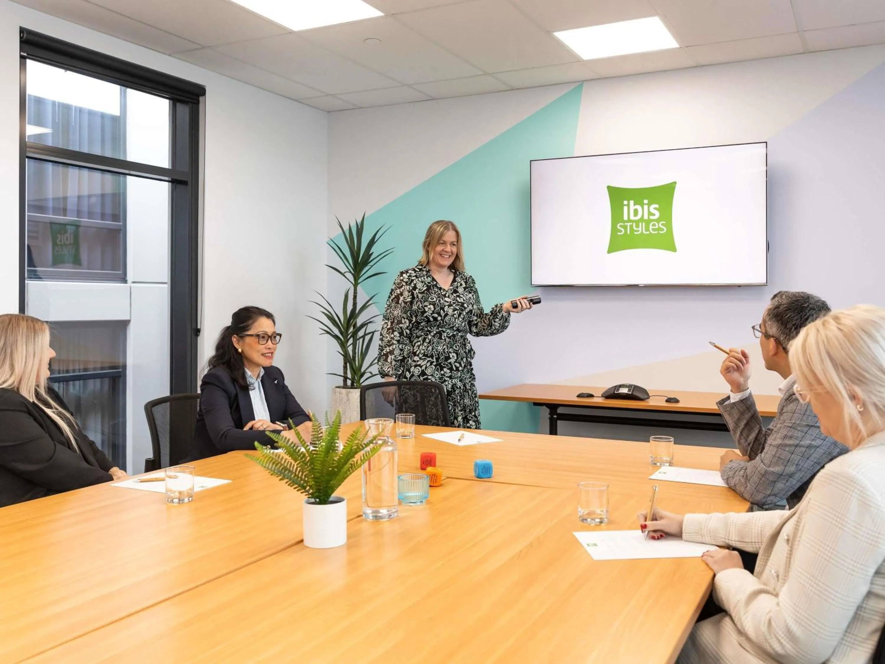 Meeting/conference room in Ibis Styles Hobart