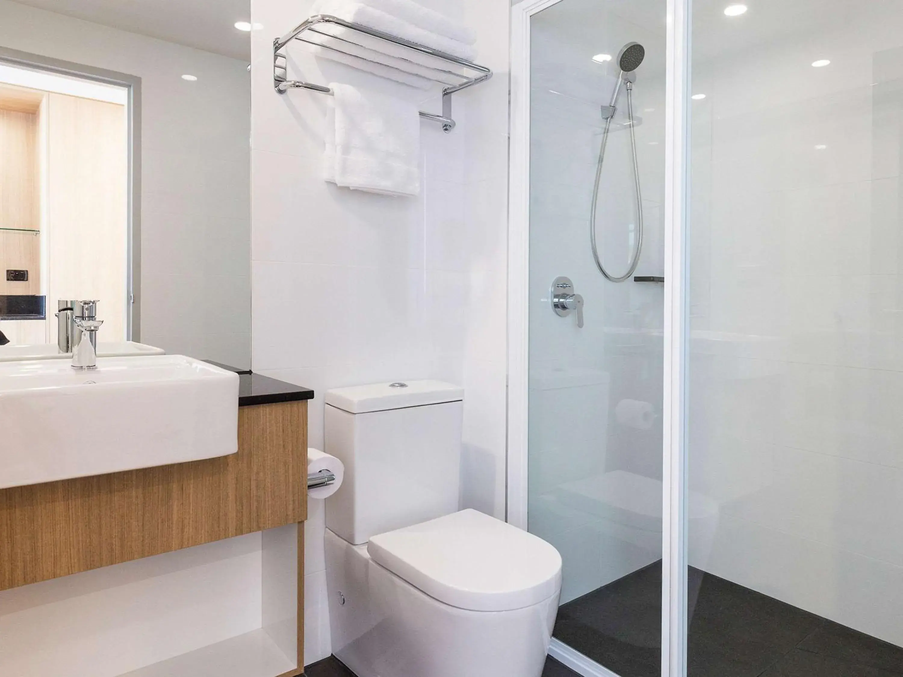 Photo of the whole room in Ibis Styles Hobart Photo of the whole room in Ibis Styles Hobart