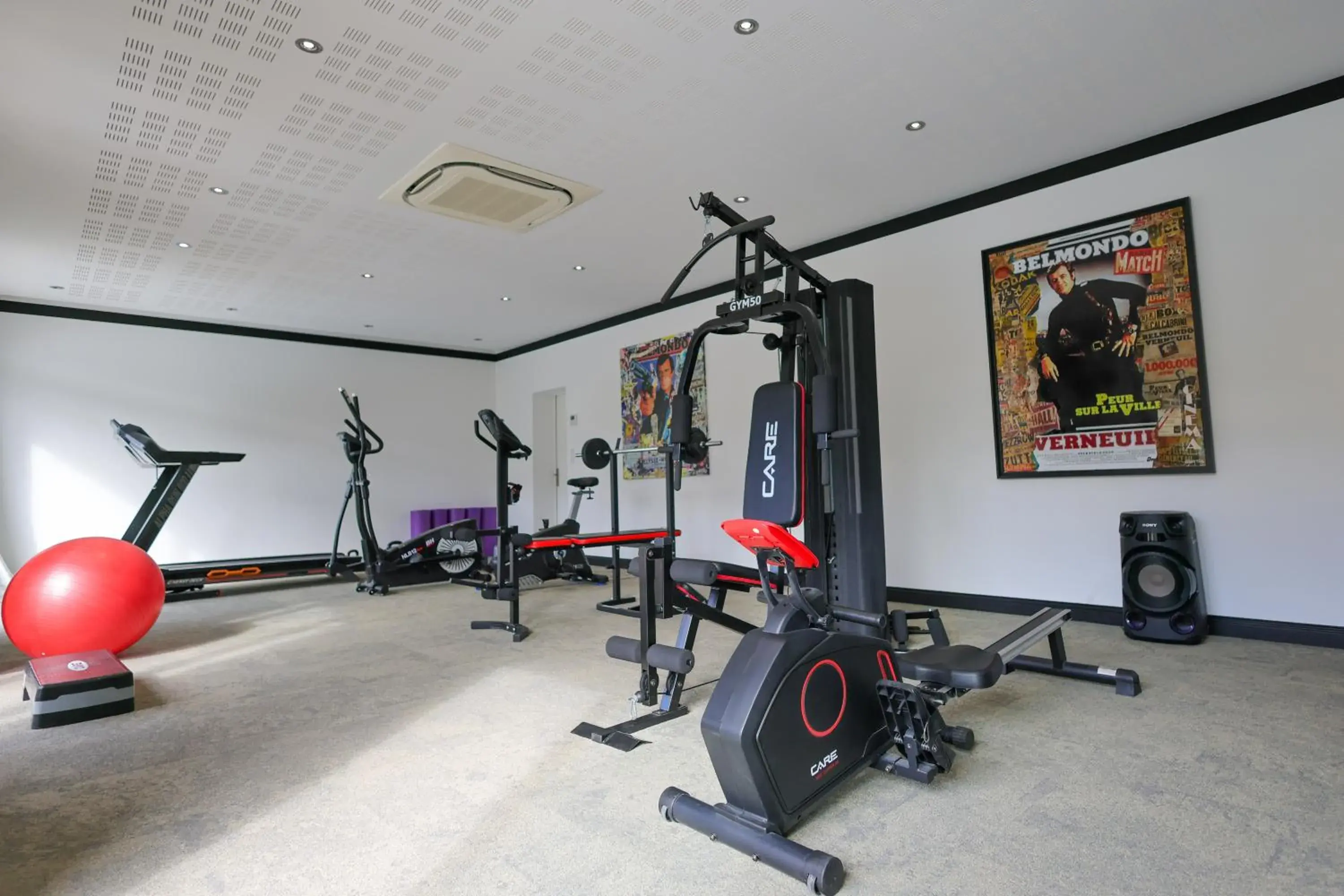 Fitness centre/facilities in Hôtel L'Abbaye Fitness centre/facilities in Hôtel L'Abbaye