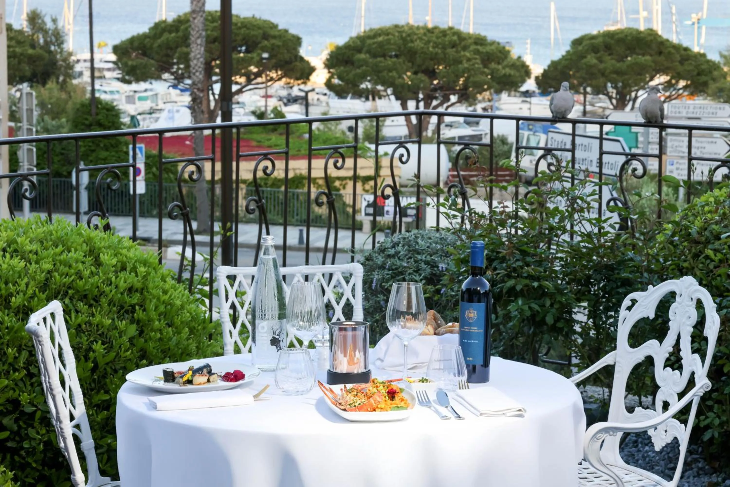 Restaurant/places to eat in Hôtel L'Abbaye