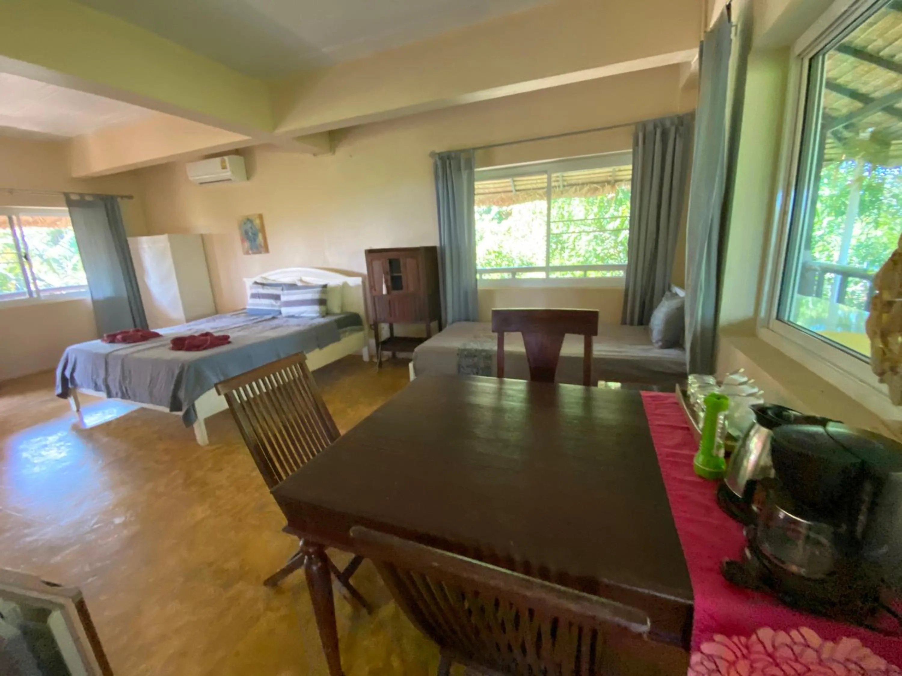 Photo of the whole room, Bed in Good Time Sports Village Koh Mak