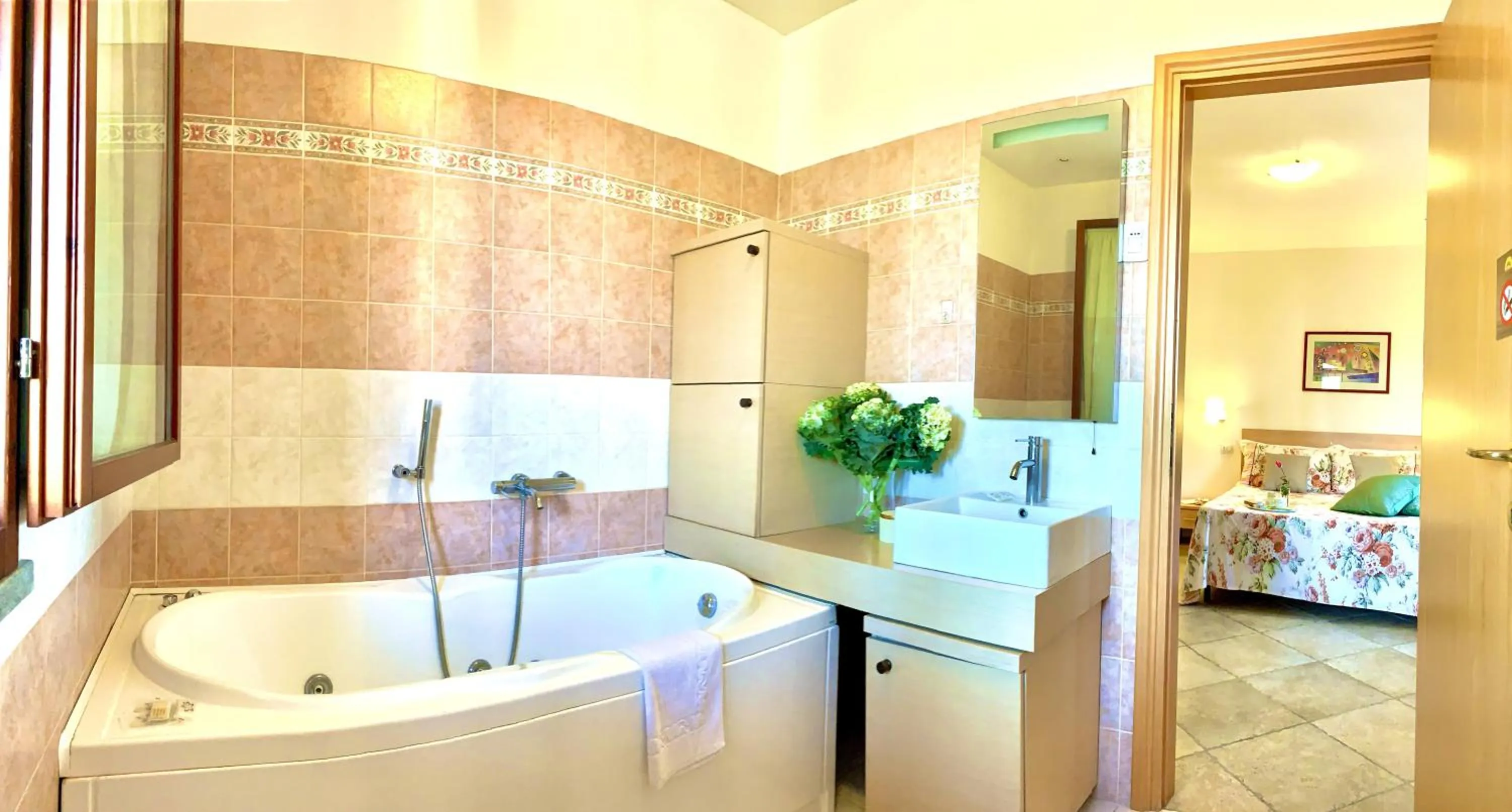 Hot Tub in Casa in Maremma Tuscany Village