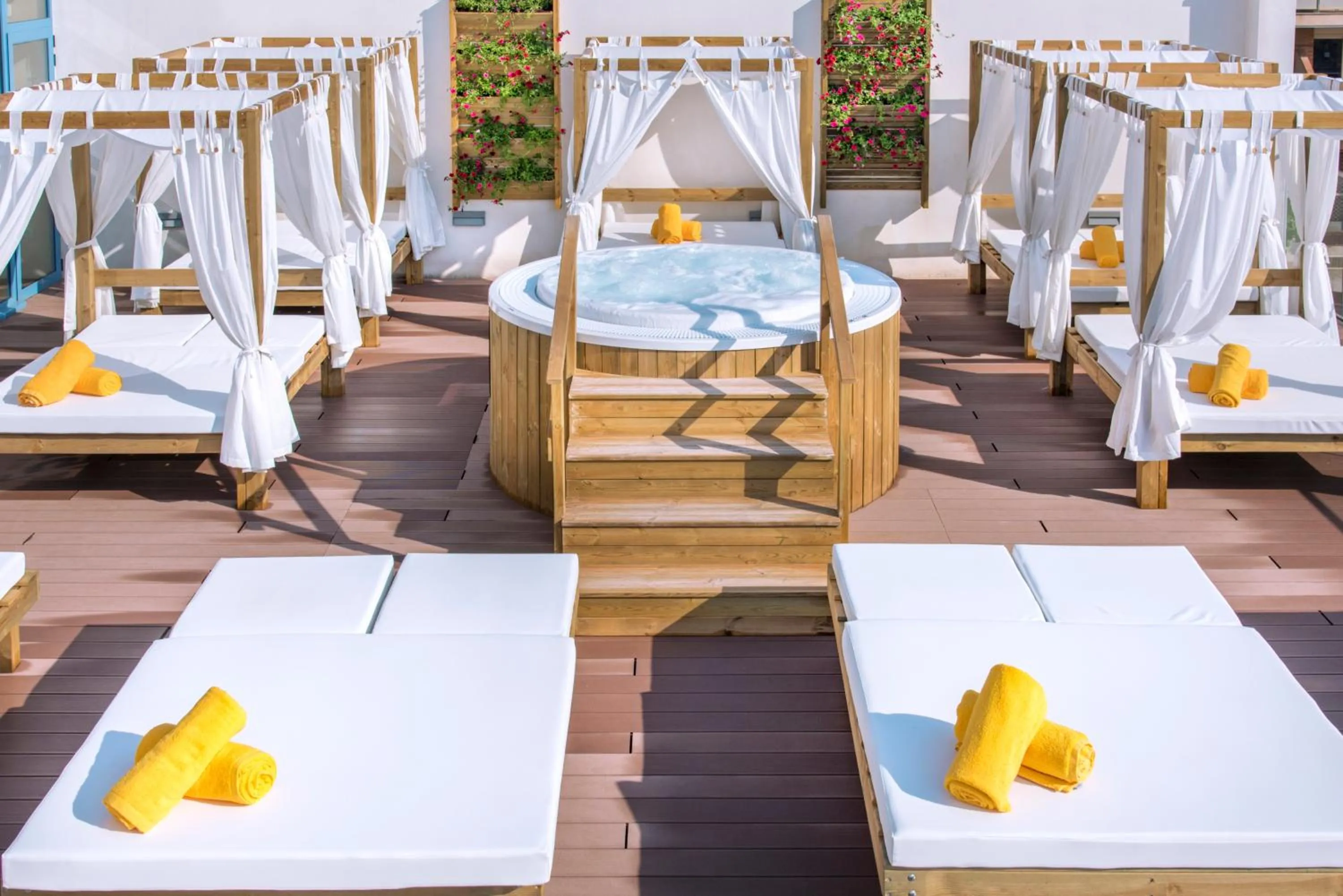 Hot Spring Bath in Hotel Alhambra