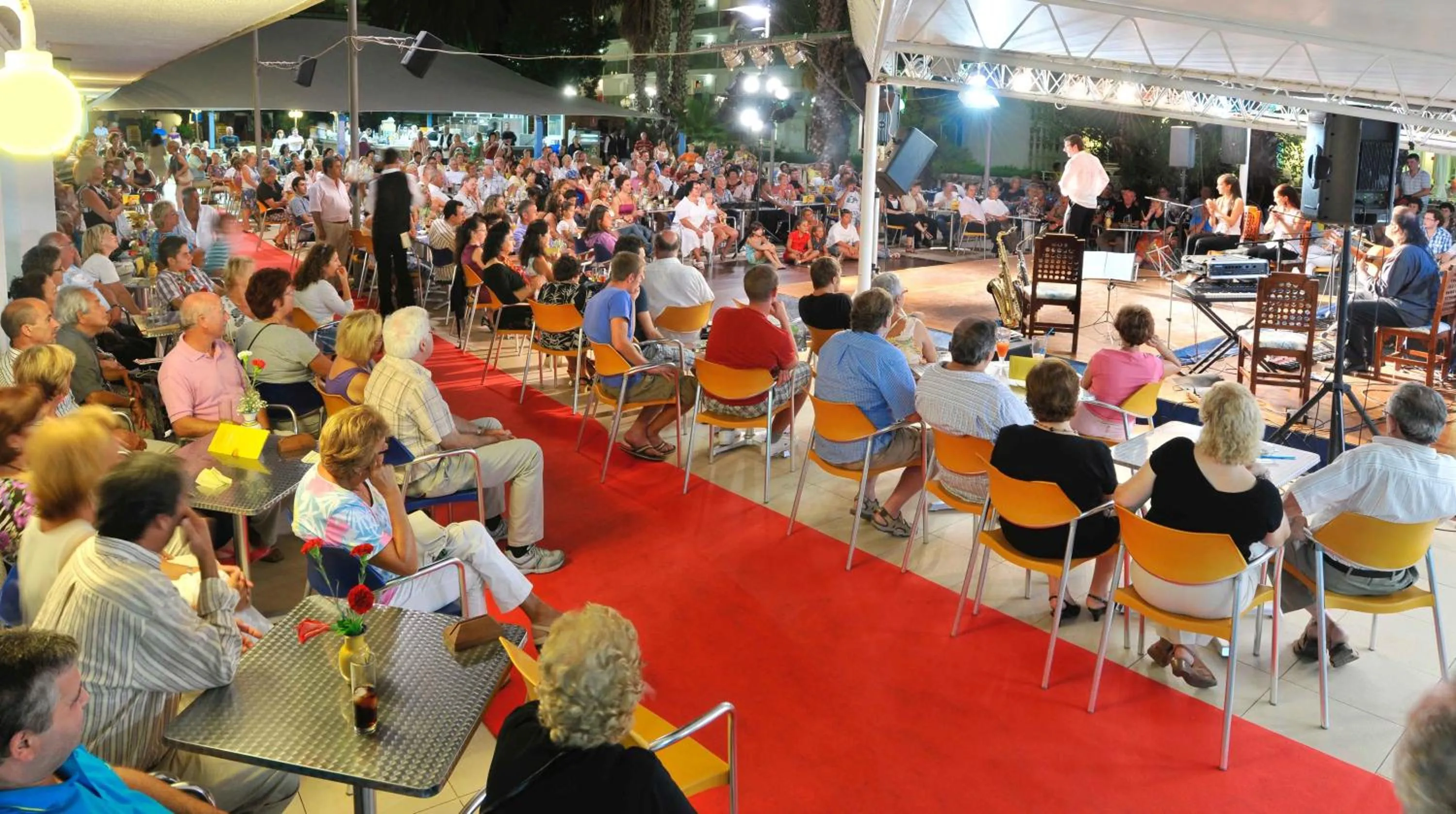 Night in Hotel Alhambra